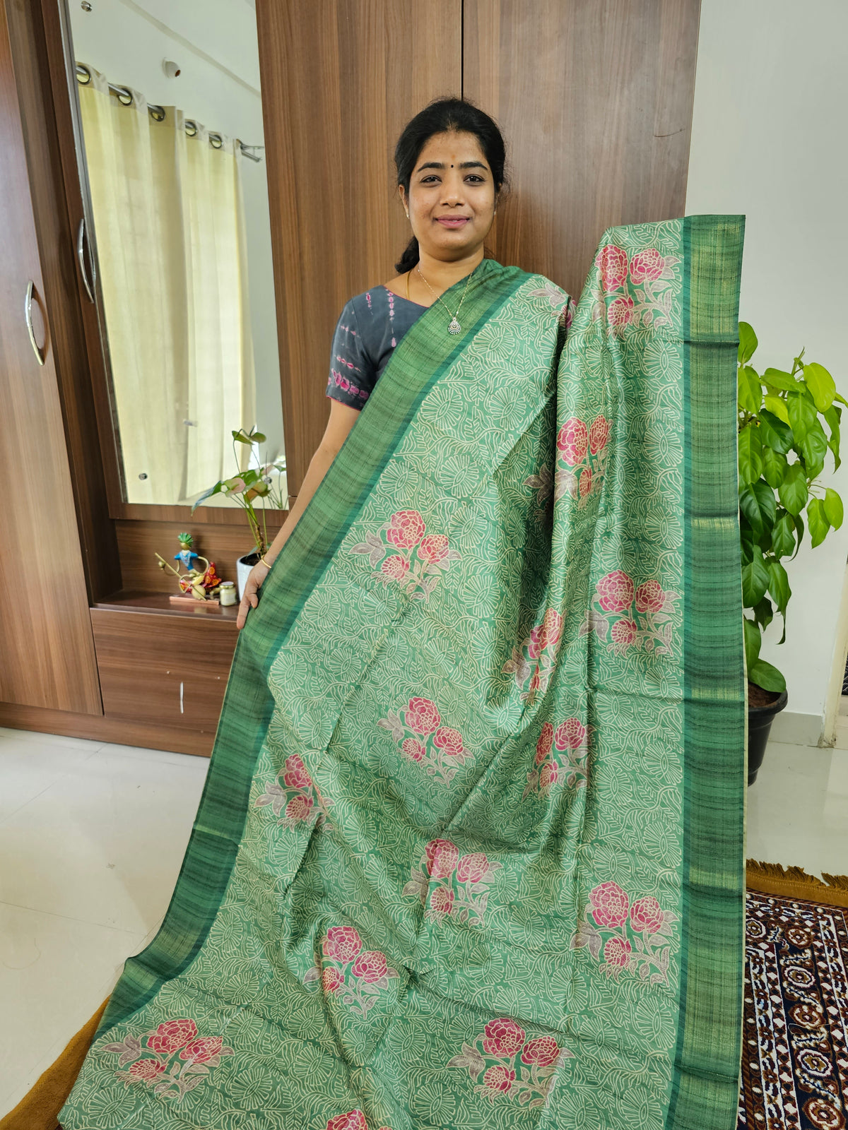 Semi Ghicha Green with Green Kalamkari Printed Saree