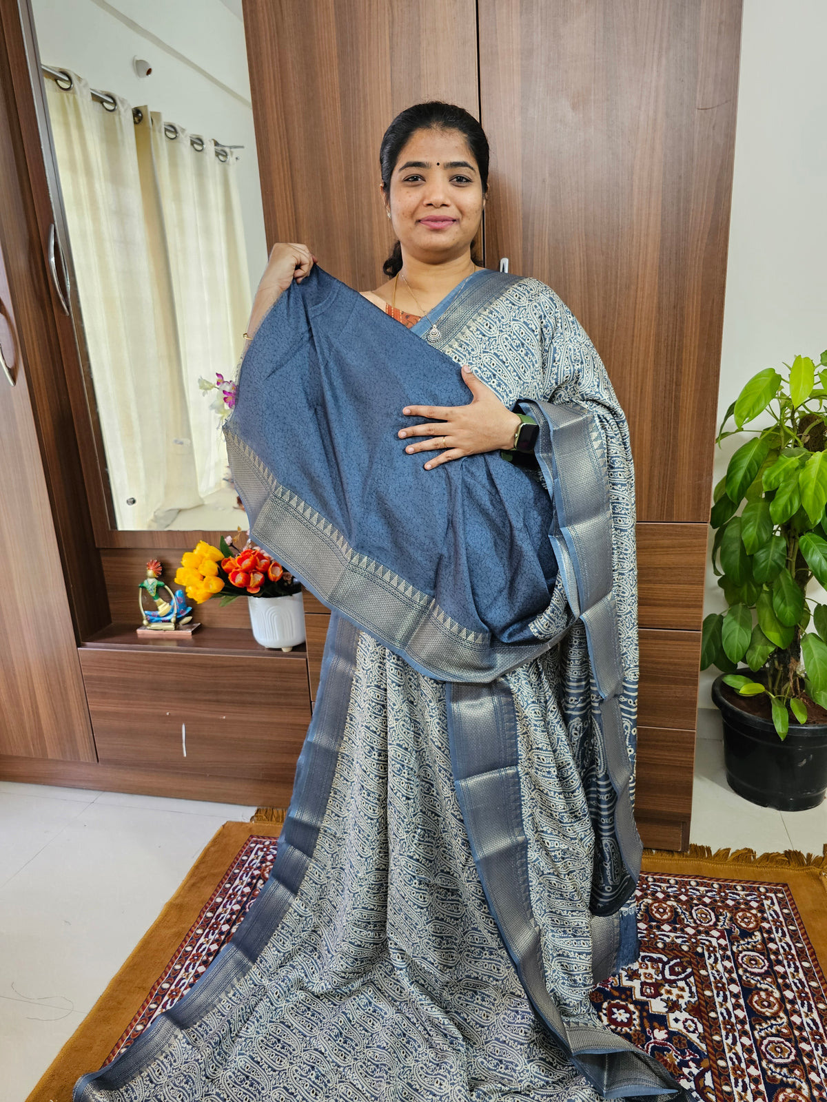 Semi Tussar Georgette with Zari Woven Saree Border - Grey