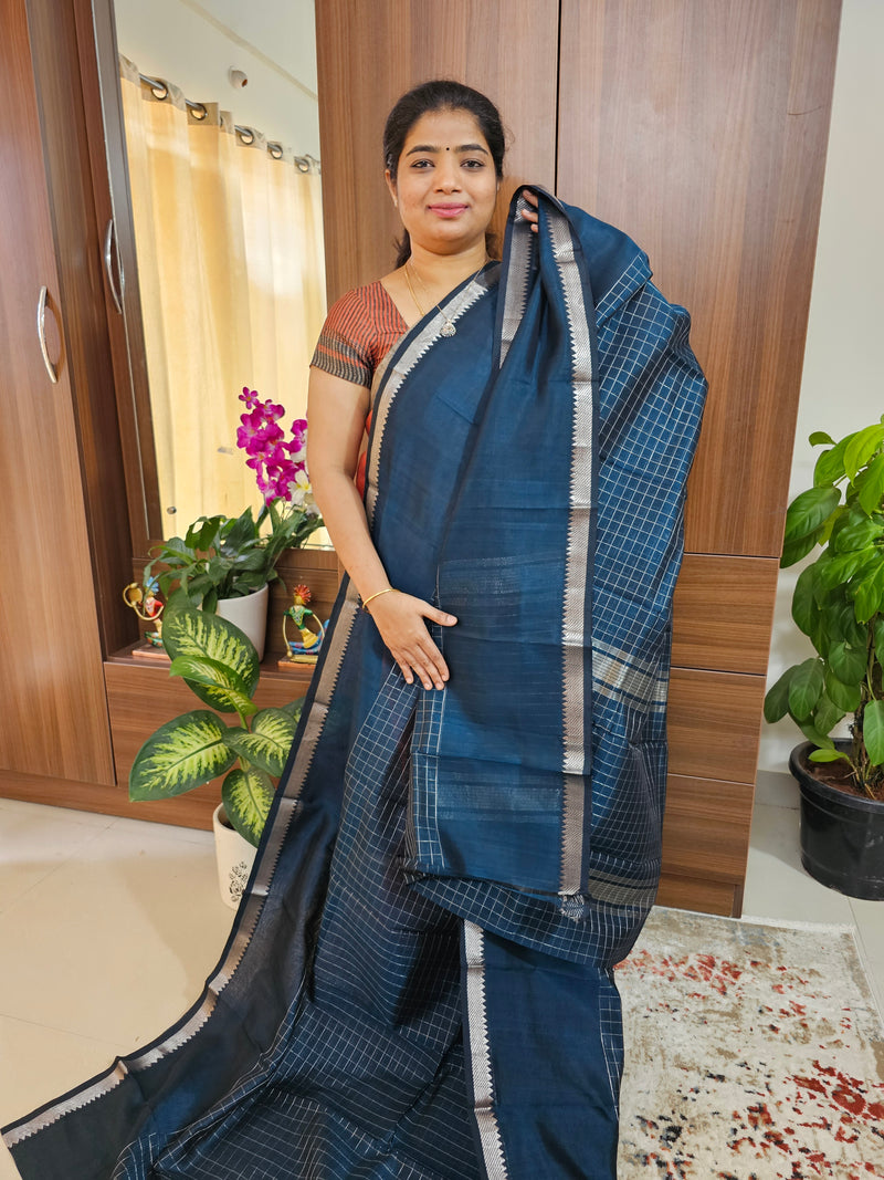Green - Pure Handwoven Mangalagiri Silk Cotton Pattu Saree with Zari Border 08