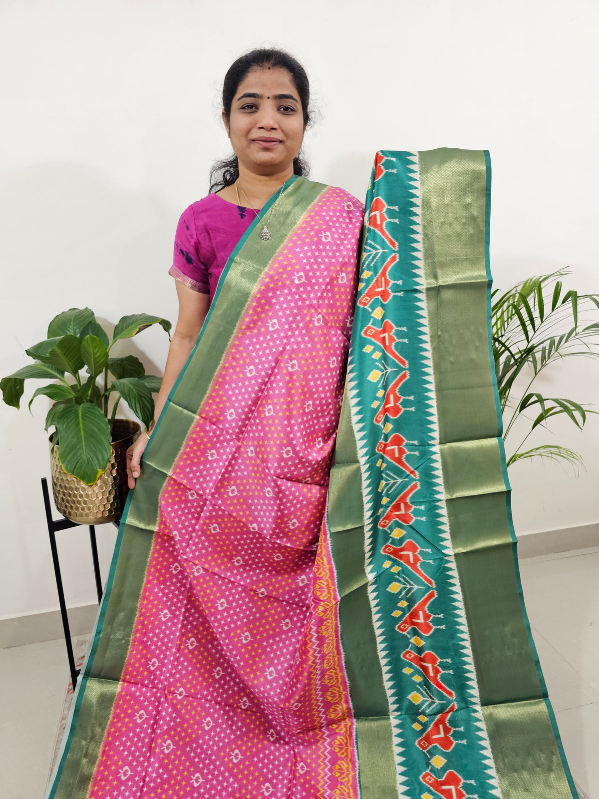 Pochampally Art Silk Saree - Pink with Green