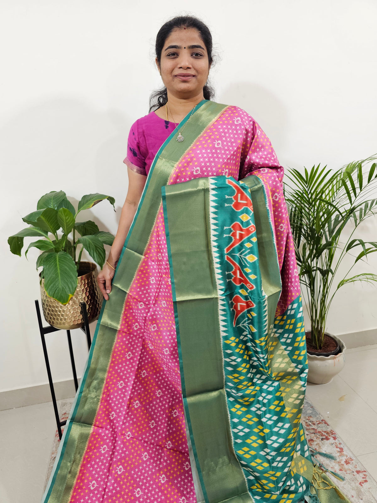 Pochampally Art Silk Saree - Pink with Green
