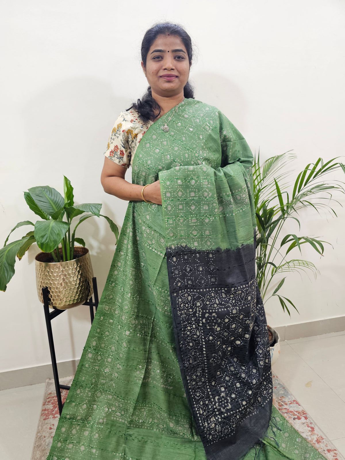 Bhagalpuri Batik Print- Green with Grey