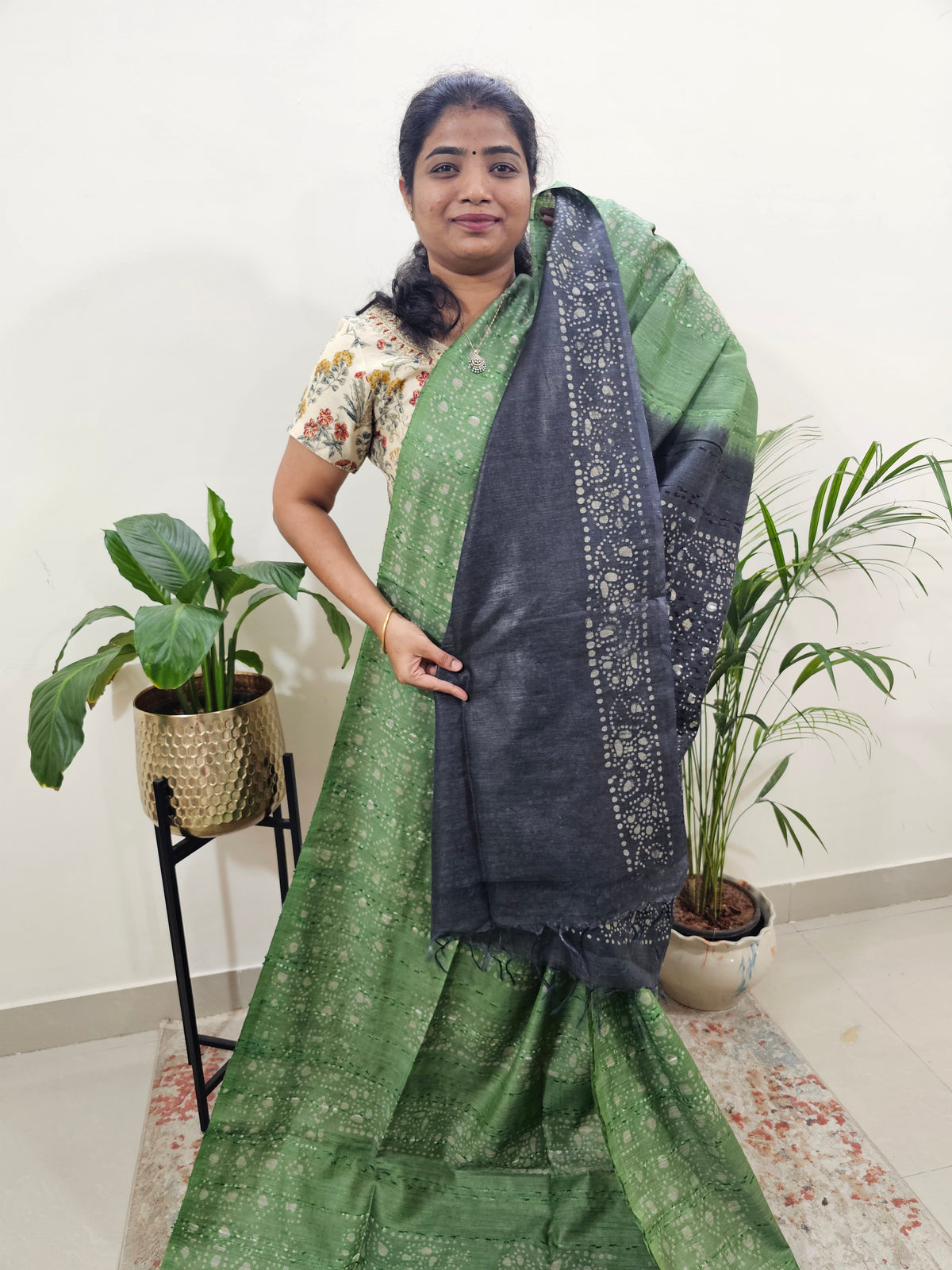 Bhagalpuri Batik Print- Green with Grey