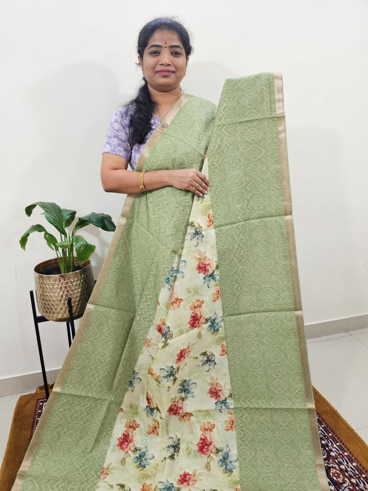 Soft Semi Tussar Zari Weaving  Border - Green