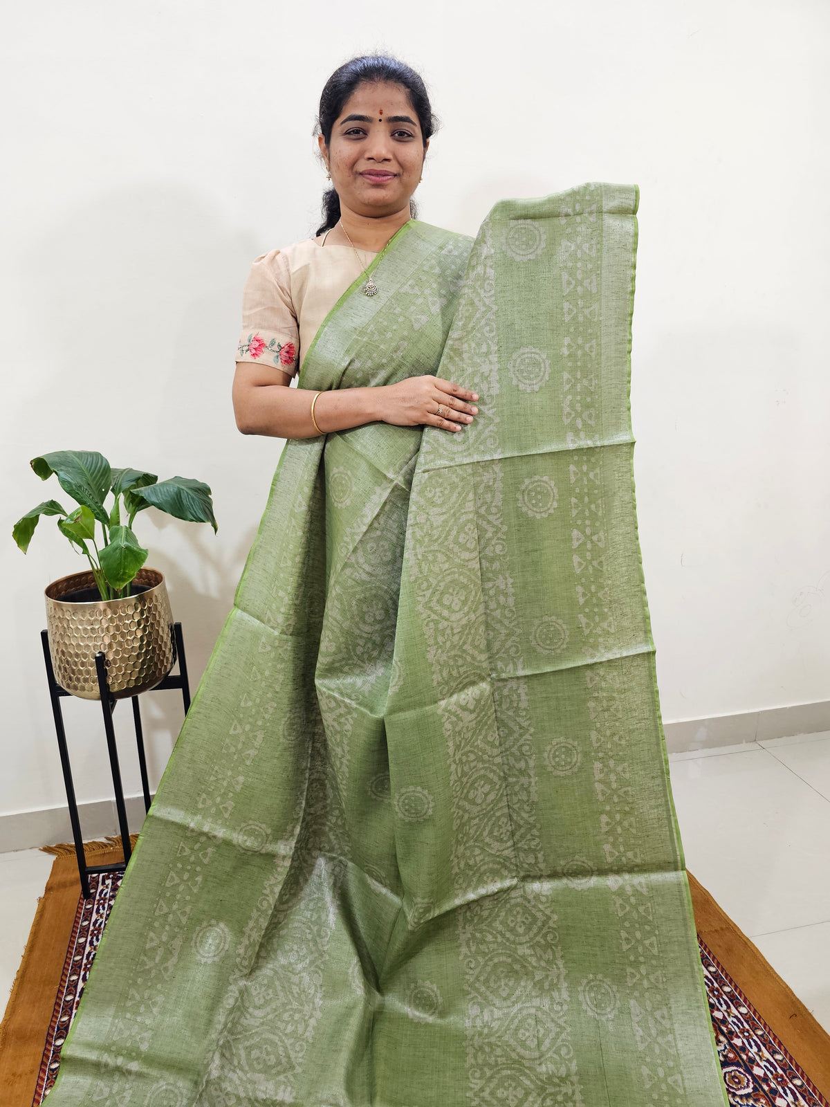 Bhagalpuri with Silver Zari Weaving Batik Print - Green with Grey