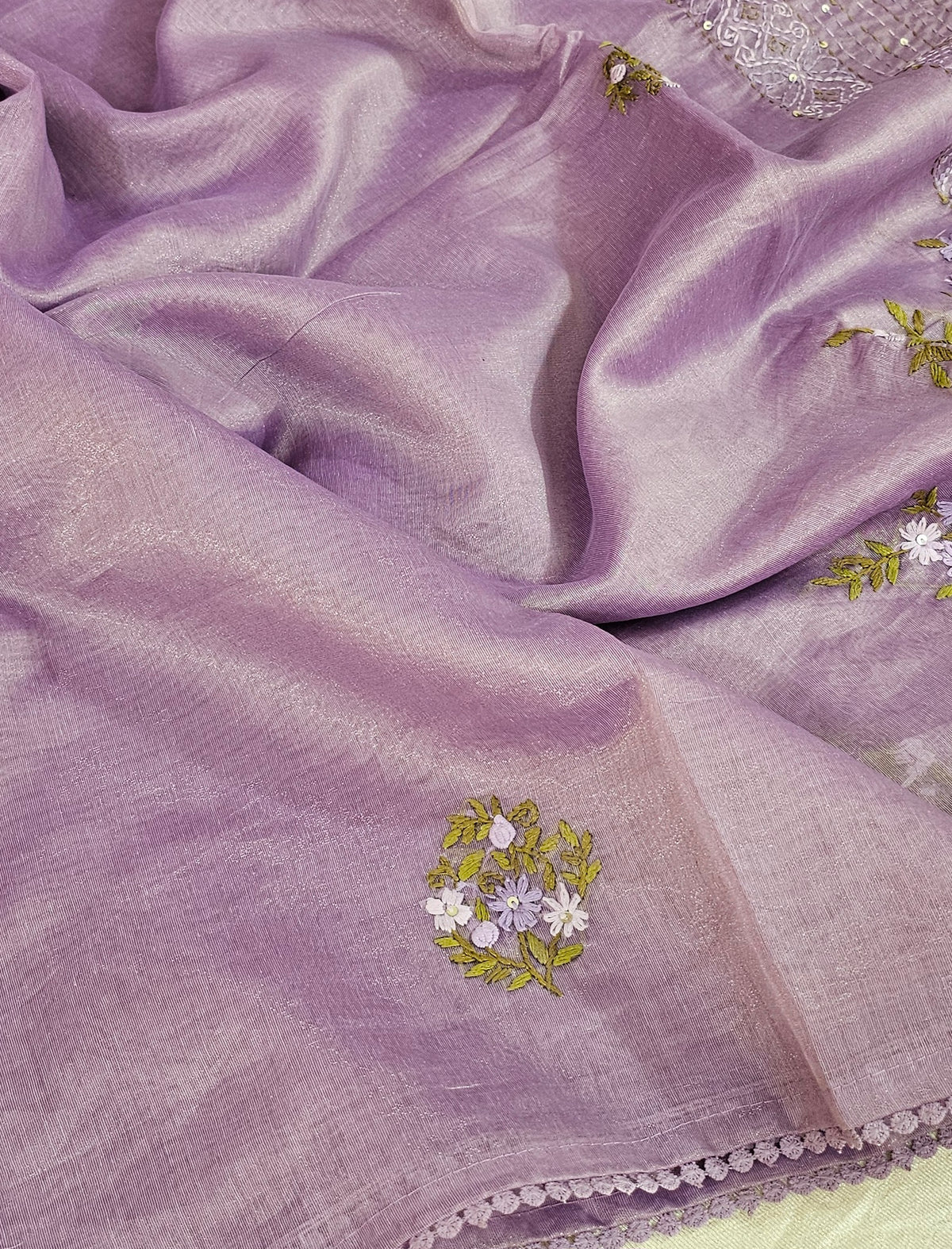 šš«šššØšØš¤š¢š§š  ššÆšš¢š„ššš„š - šš ššš²š¬ šš¢š¬š©šššš”š¢š§š  šš¢š¦š
Soft Organza Tissue with French Knot Work - Purple