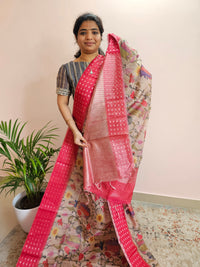 𝐏𝐫𝐞𝐛𝐨𝐨𝐤𝐢𝐧𝐠 𝐀𝐯𝐚𝐢𝐥𝐚𝐛𝐥𝐞 - 𝟑𝟎 𝐃𝐚𝐲𝐬 𝐃𝐢𝐬𝐩𝐚𝐭𝐜𝐡𝐢𝐧𝐠 𝐓𝐢𝐦𝐞 Unique Semi Tussar with Zari Weaving - Pink