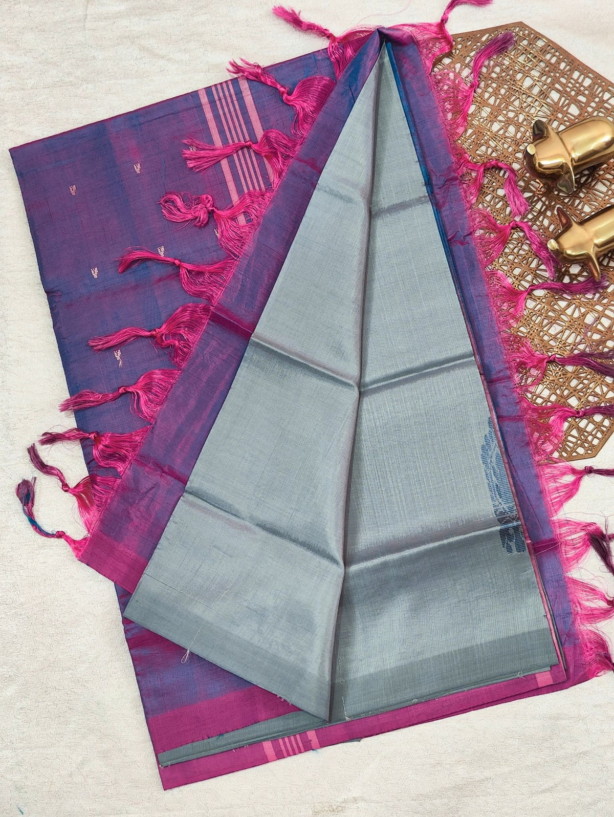 Chinnalampattu Saree - Grey with Magenta Pink cum Purple