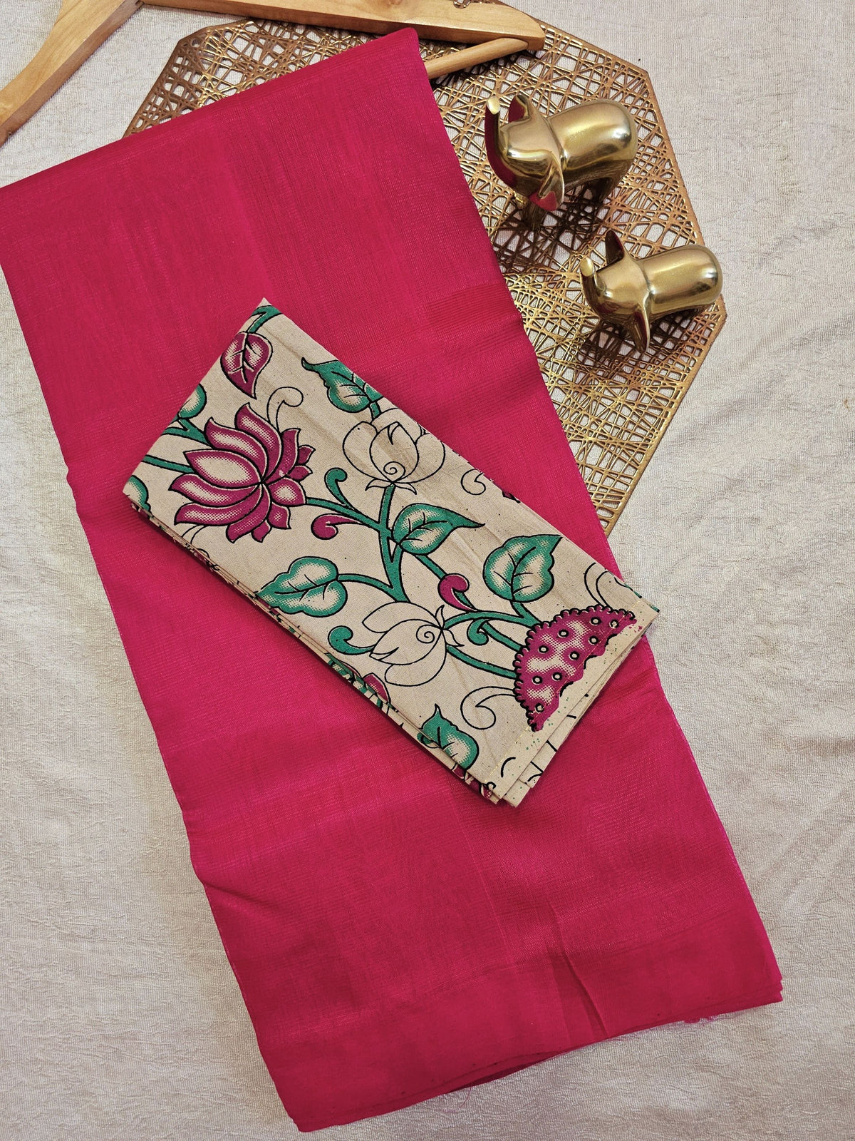 Handwoven Mangalagiri Plain Pattu Saree - Dark Pink