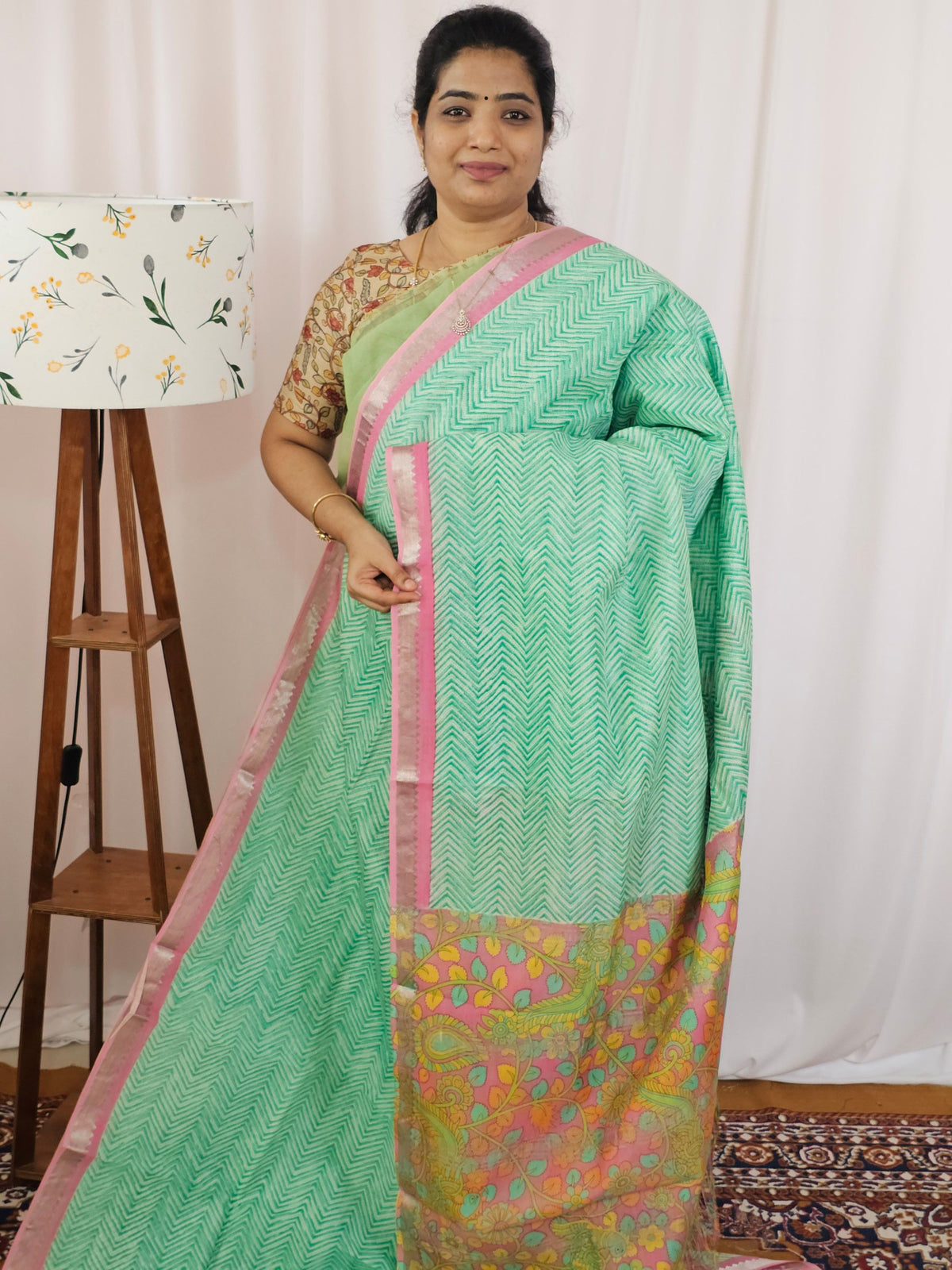 Handwoven Mangalagiri Pattu Saree with Digital Prints  - Green with Pink