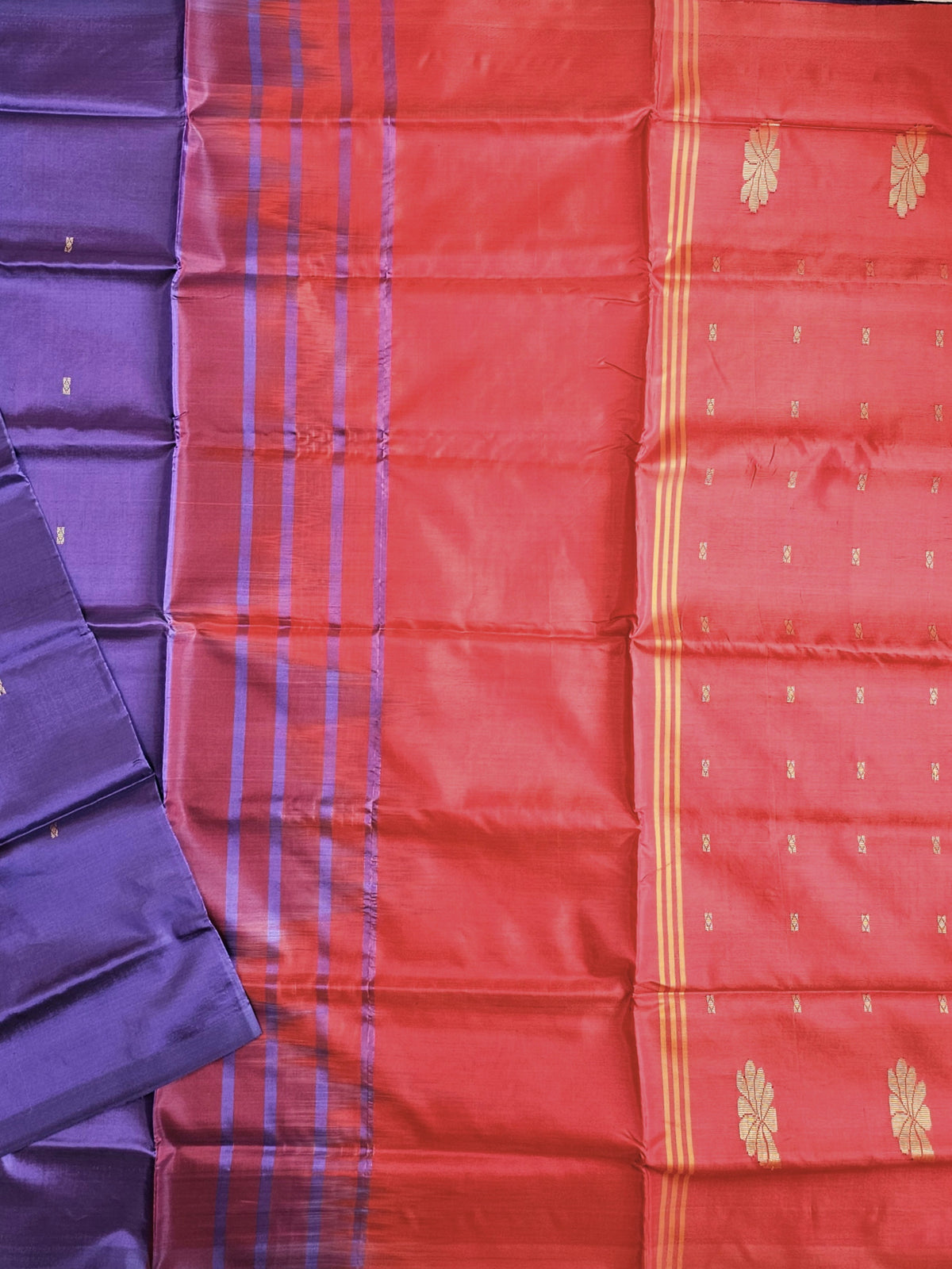 Blue with RedChinnalampattu Saree with Blouse
