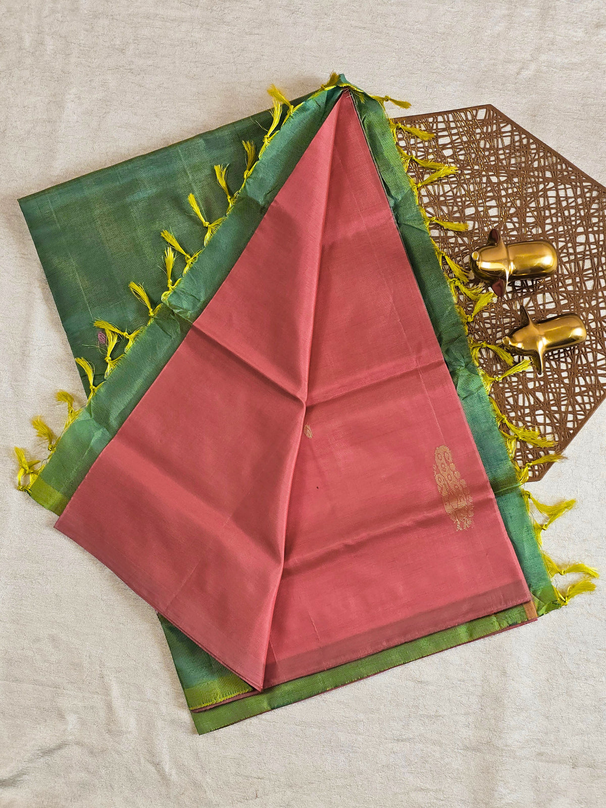 Chinnalampattu Saree - Peach with Green