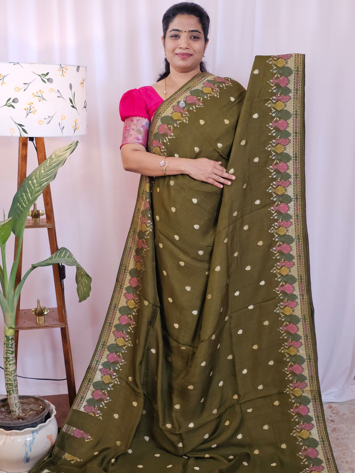 Premium Jute Blend Tussar with Paithani Weaving Border - Mehndi Green