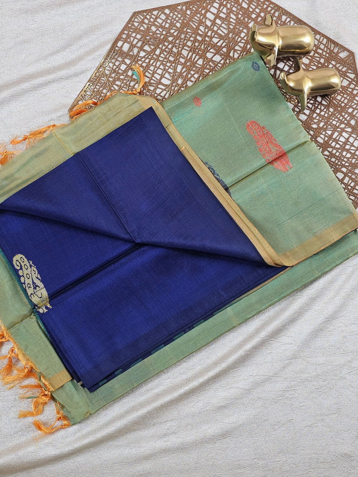 Chinnalampattu Saree with Blouse - Dark Blue with Green