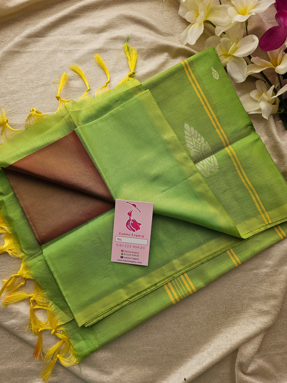 Dual Shade Brown cum Green with Lime Green Pallu Border Handwoven Chinnalampattu Saree