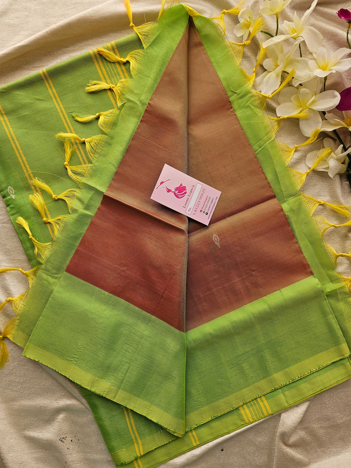 Dual Shade Brown cum Green with Lime Green Pallu Border Handwoven Chinnalampattu Saree