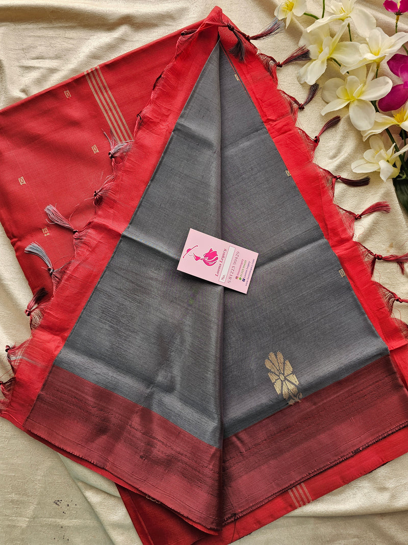 Grey with Red Pallu Border Handwoven Chinnalampattu Saree