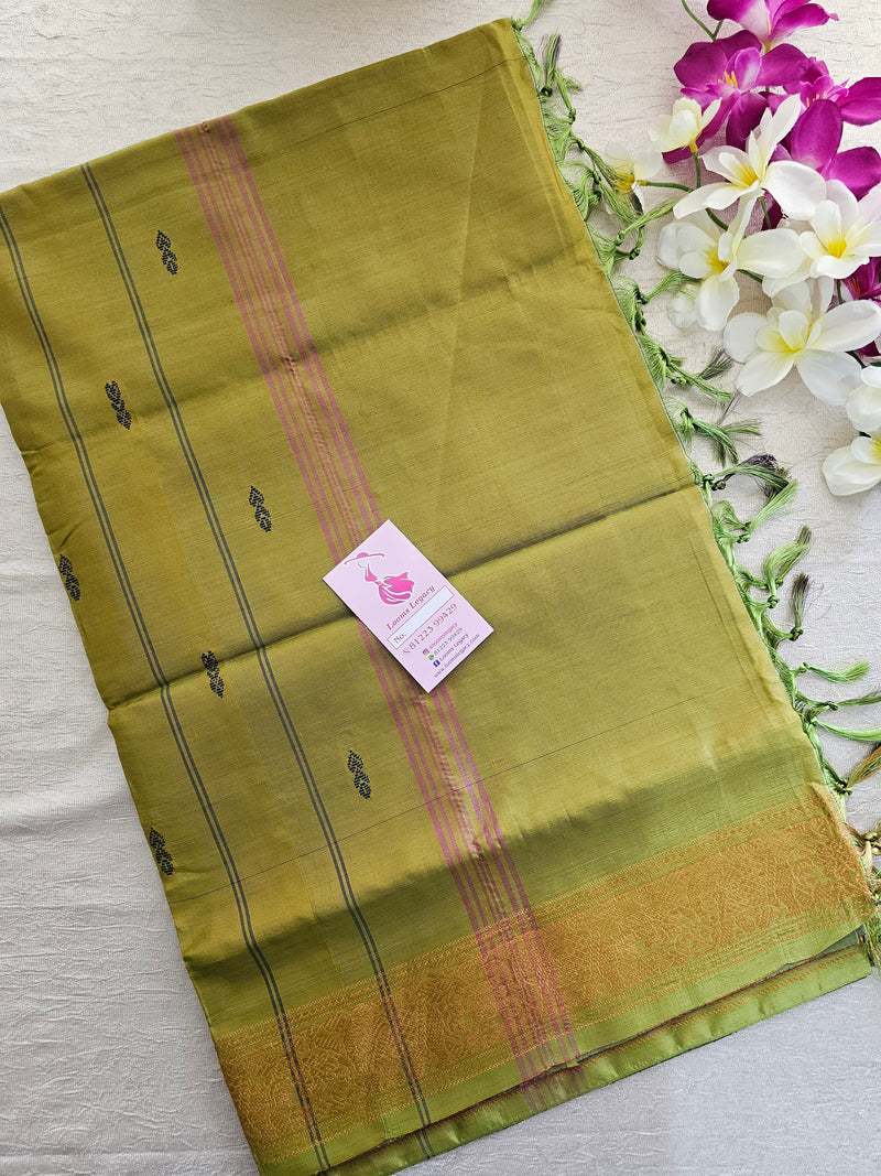 Dark Purple with Dual Shade Green cum Yellow Pallu Chinnalampattu Border Saree