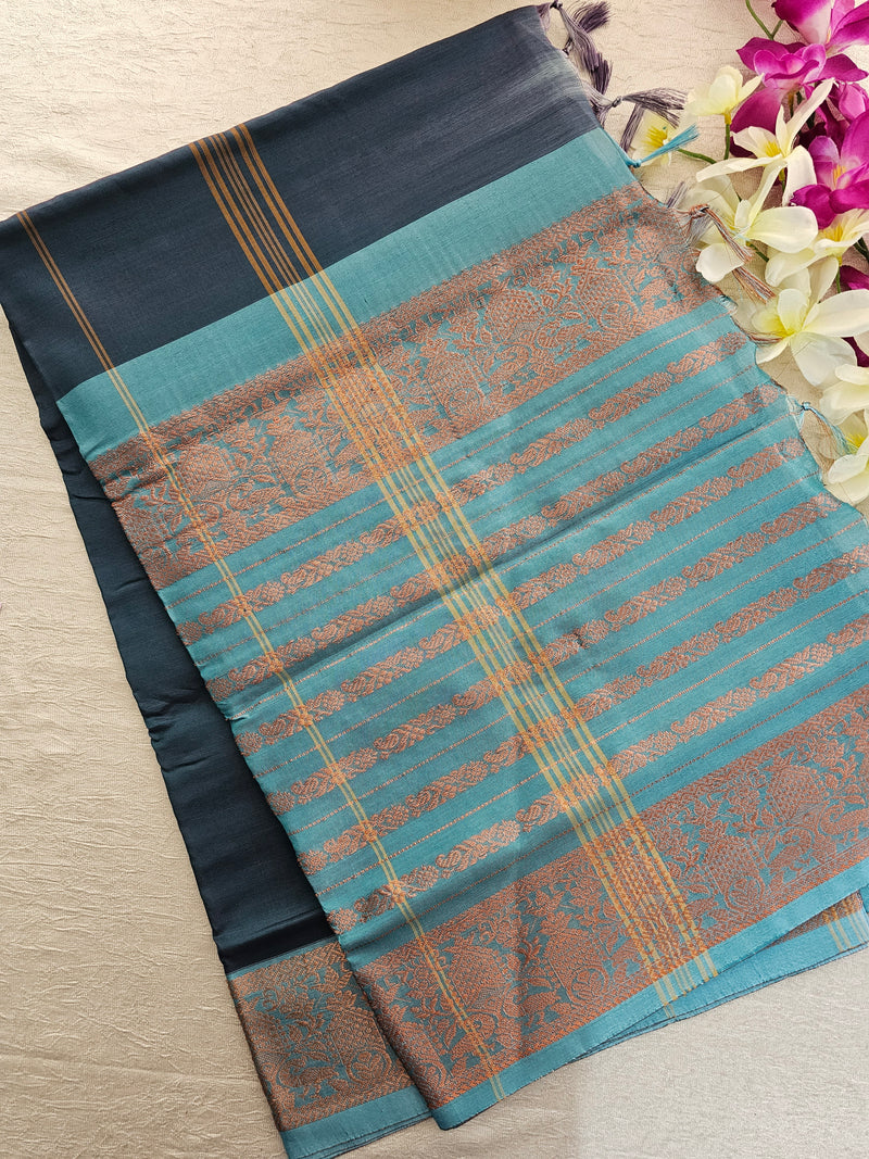 Blue with Dark Peacock Green Pallu Chinnalampattu Long Border Saree