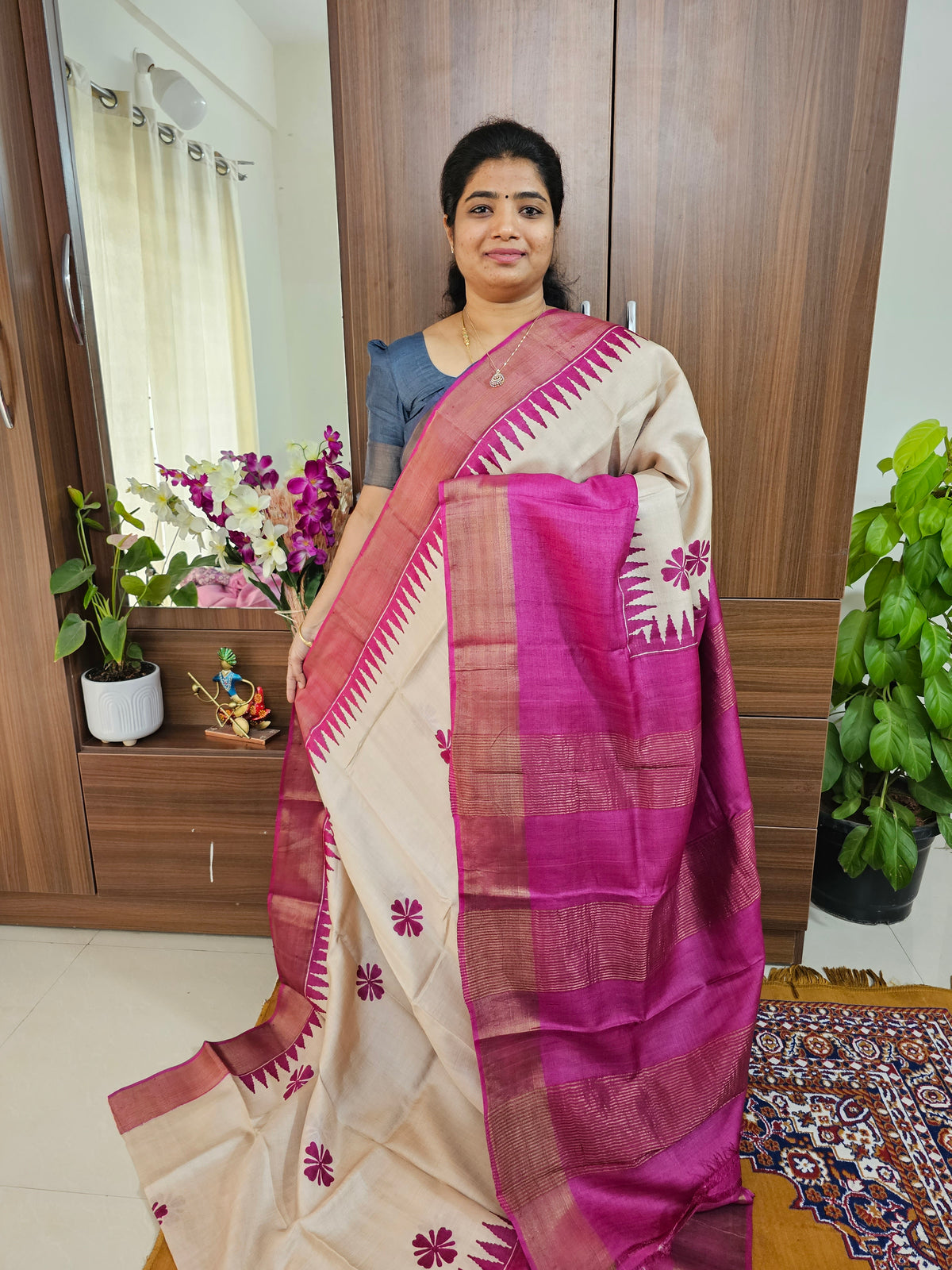 Cream with Magenta Pink Handwoven Tussar Silk Saree with Zari Border