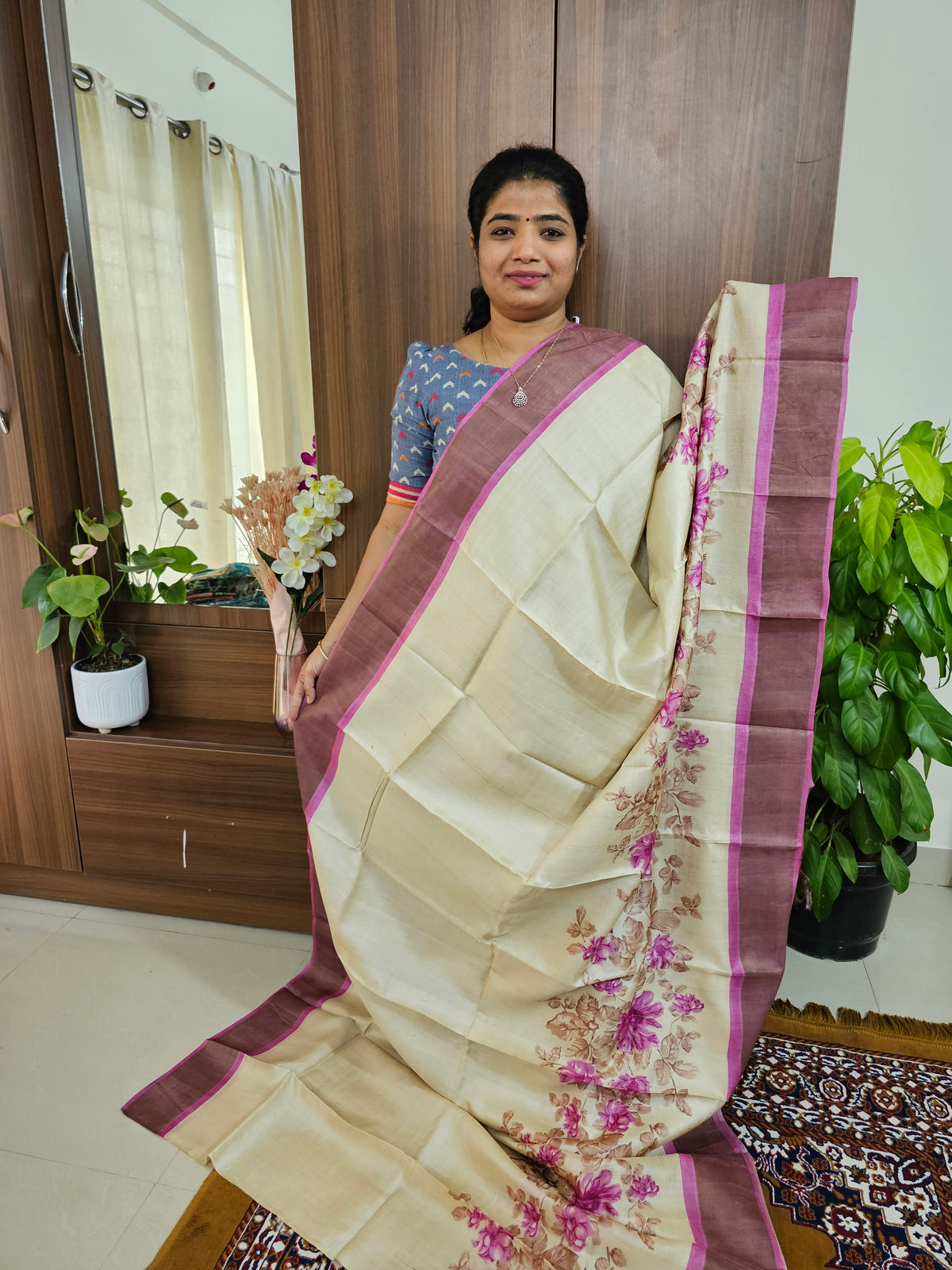 Cream with Pink Handwoven Tussar Silk Saree with Zari Border