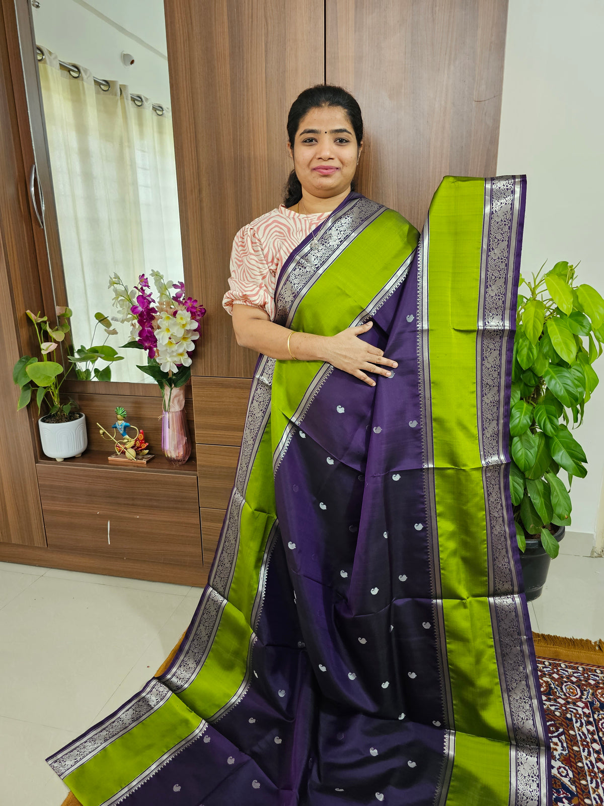 Classical Kanjivaram Pattern Pure Handloom Soft Silk Saree - Purple with Green