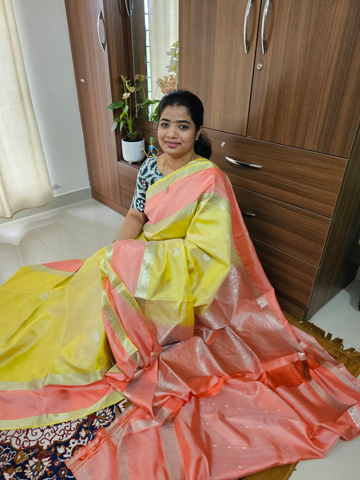 Classical Kanjivaram Pattern Pure Handloom Soft Silk Saree - Yellow with Peach