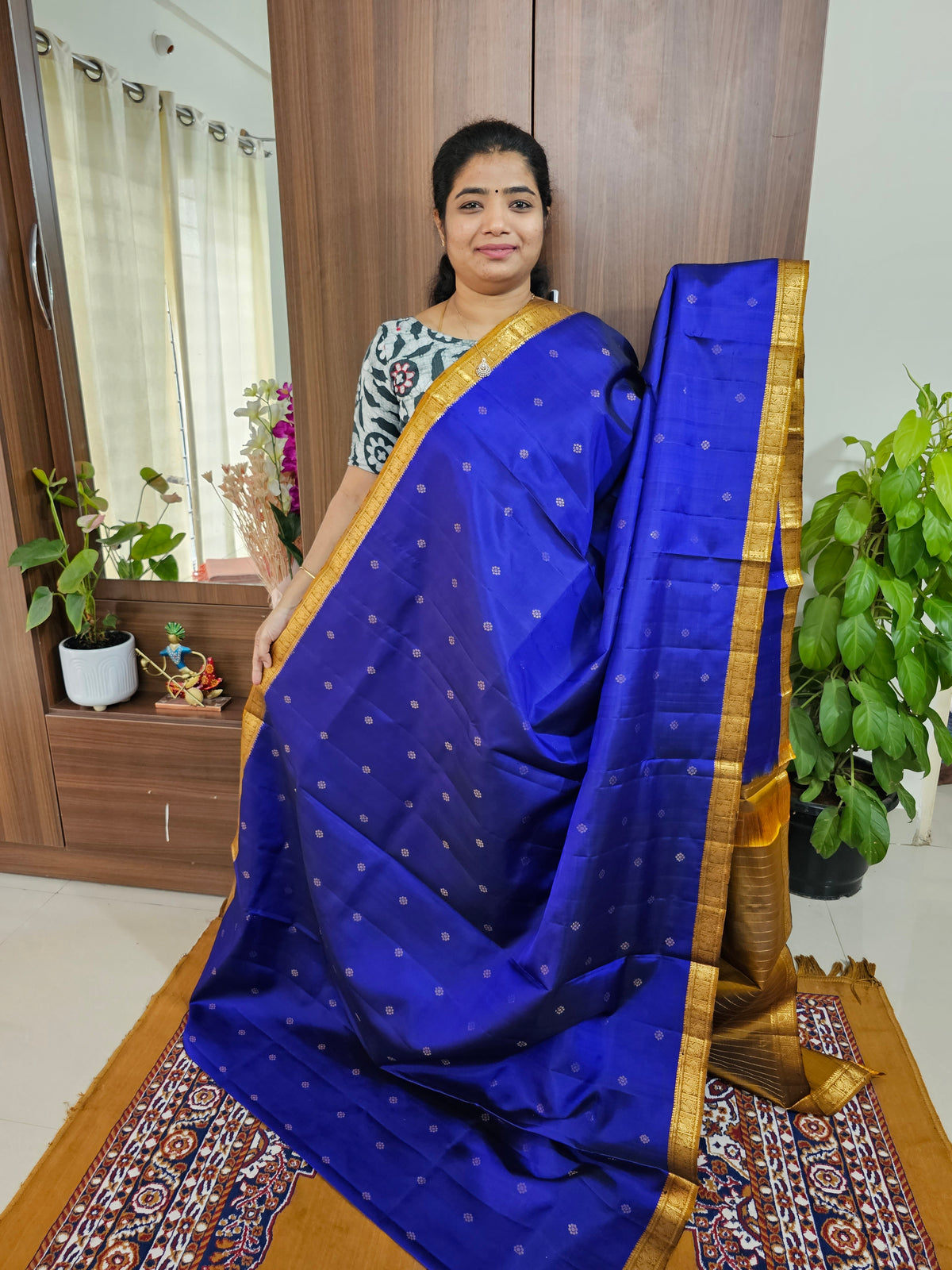 Classical Kanjivaram Pattern Pure Handloom Soft Silk Saree - Blue with Mustard Yellow