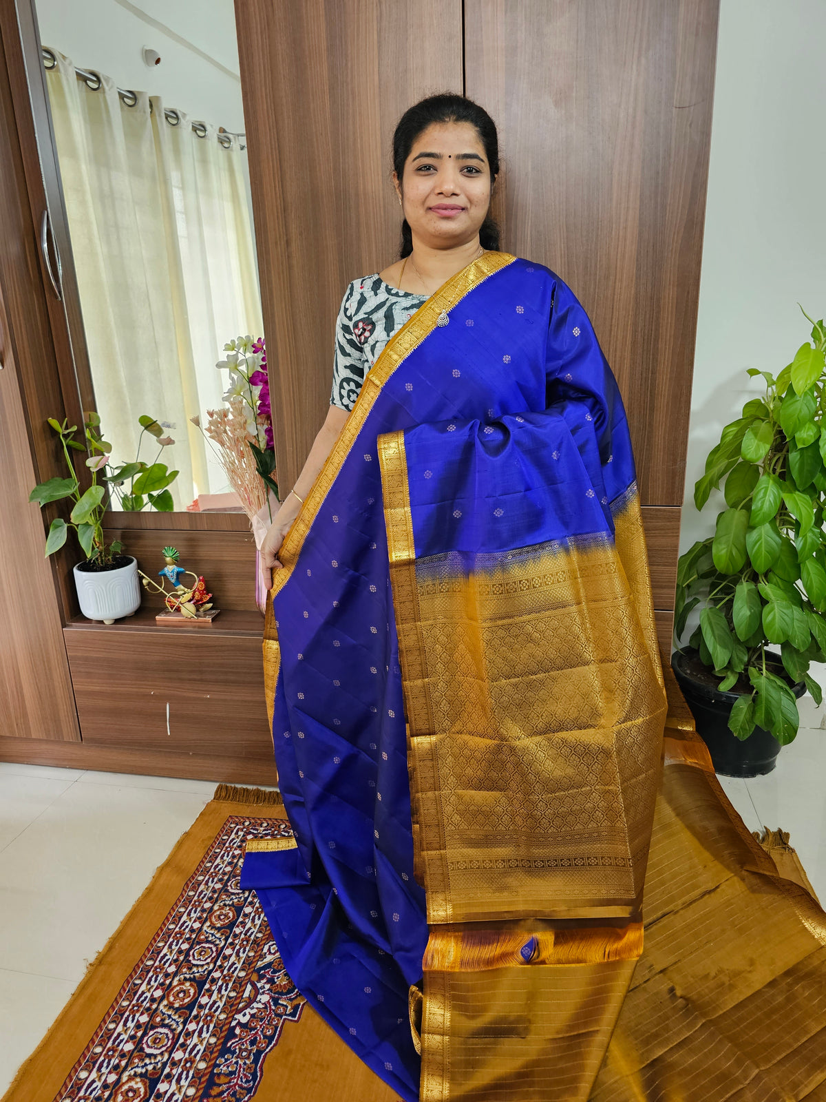 Classical Kanjivaram Pattern Pure Handloom Soft Silk Saree - Blue with Mustard Yellow