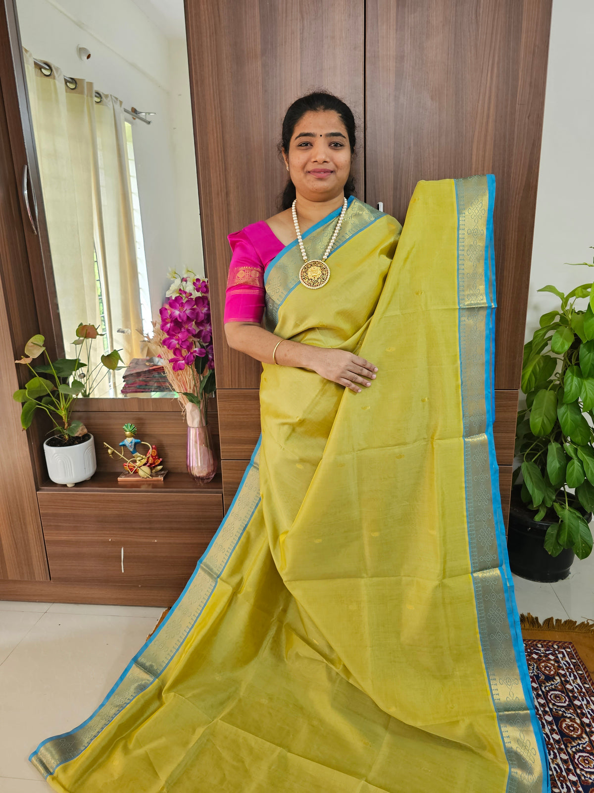 Dual Shade Green cum Yellow with Sky Blue Pallu Handloom Kanchi Silk Cotton