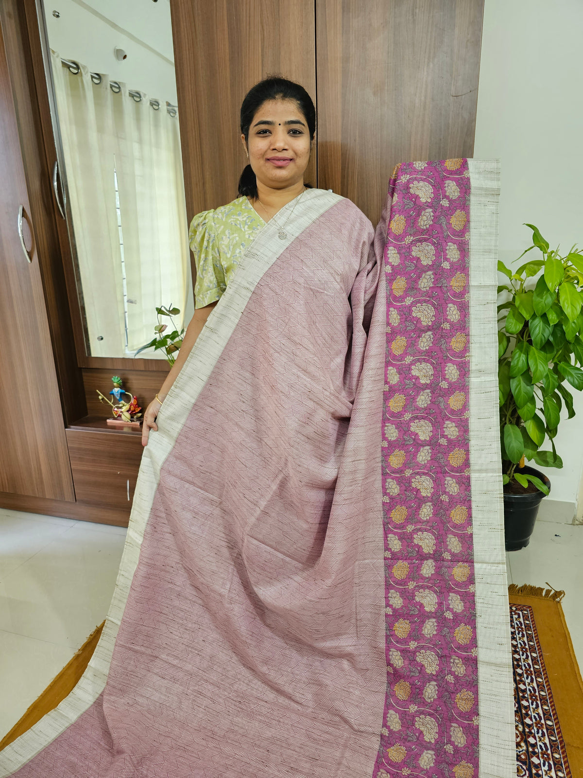 Cotton with Floral Printed Saree - Pink