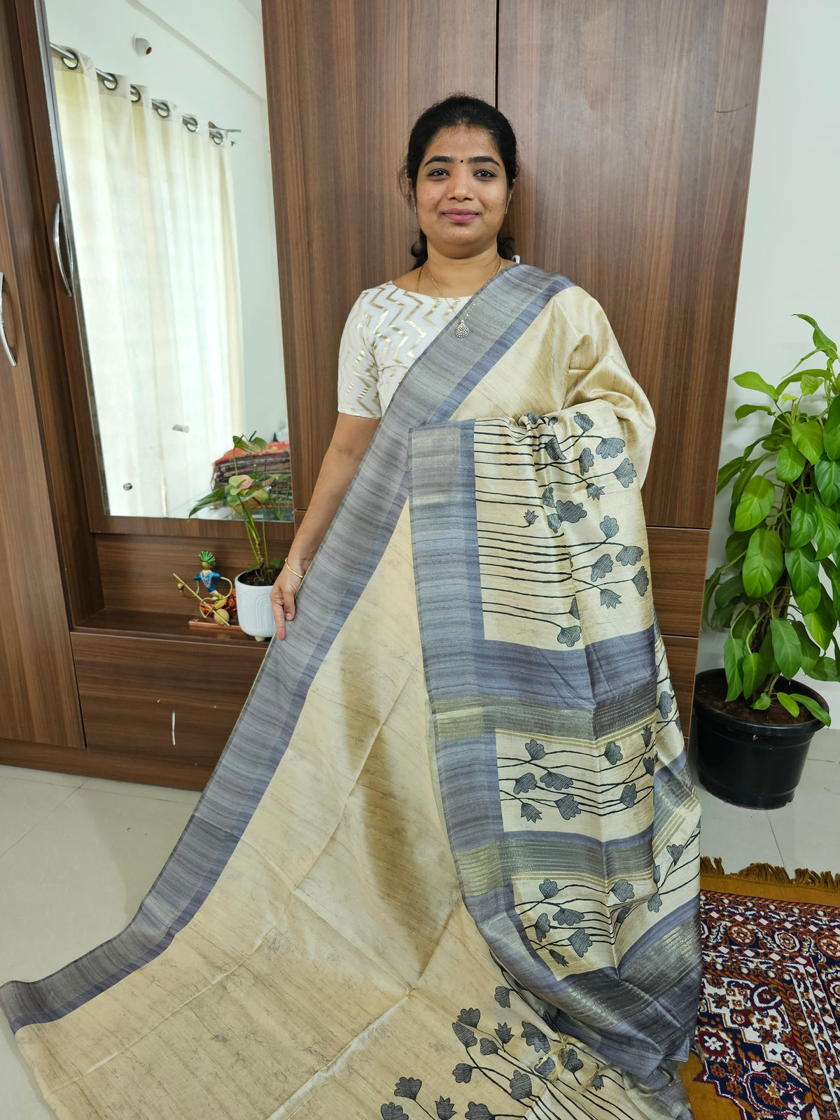 Semi Ghicha Floral Printed Saree - Grey