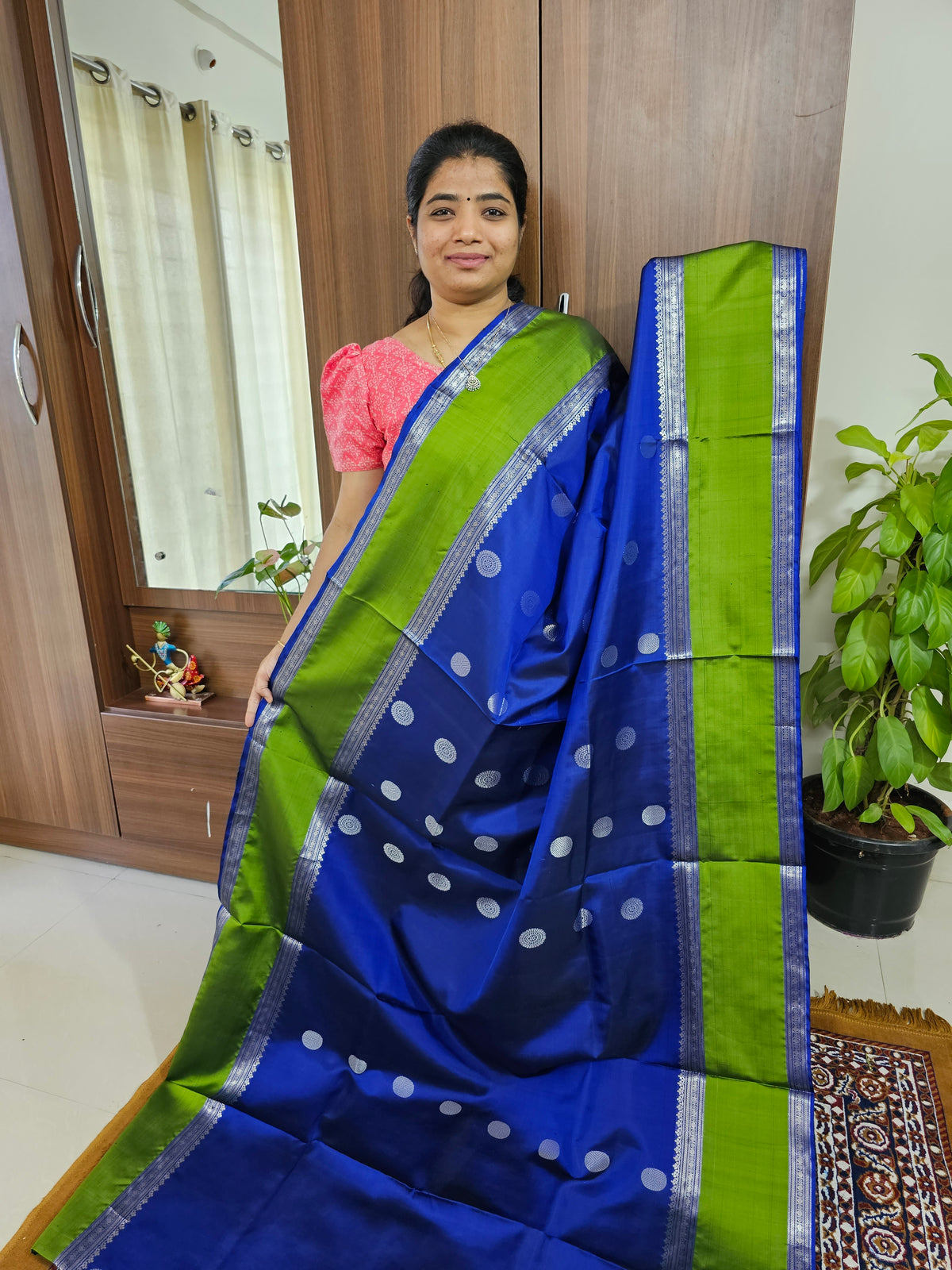 Classical Kanjivaram Pattern Pure Handloom Soft Silk Saree -  Blue with Green