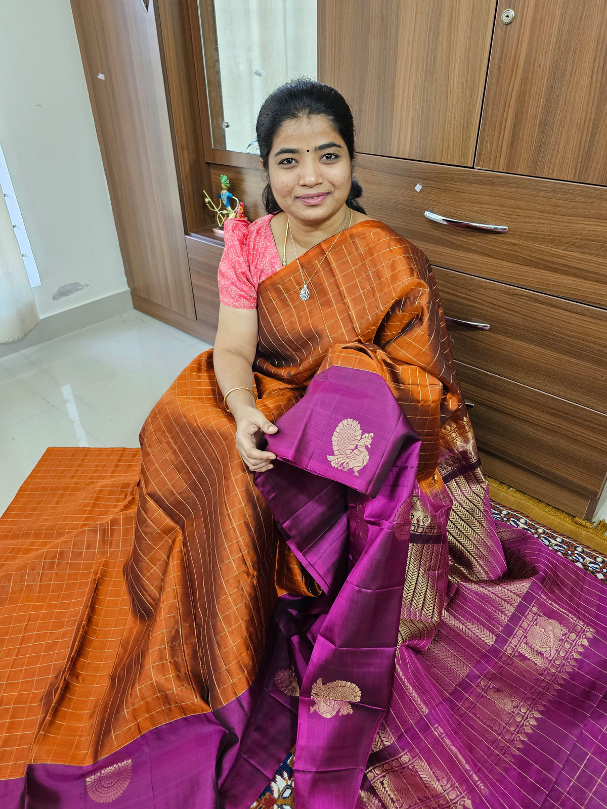 Classical Kanjivaram Pattern Pure Handloom Soft Silk Saree -  Rust Orange with Magenta Pink