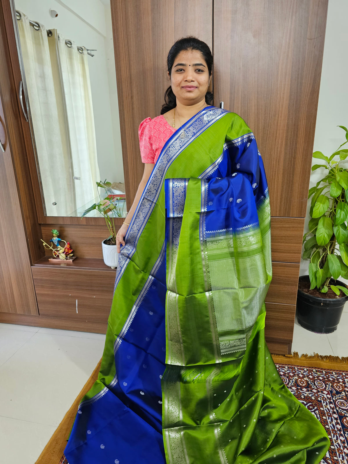 Classical Kanjivaram Pattern Pure Handloom Soft Silk Saree -  Blue with Green