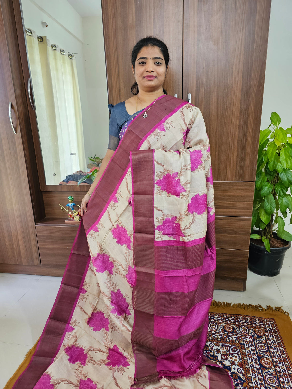 Cream with Pink Handwoven Tussar Silk Saree with Zari Border