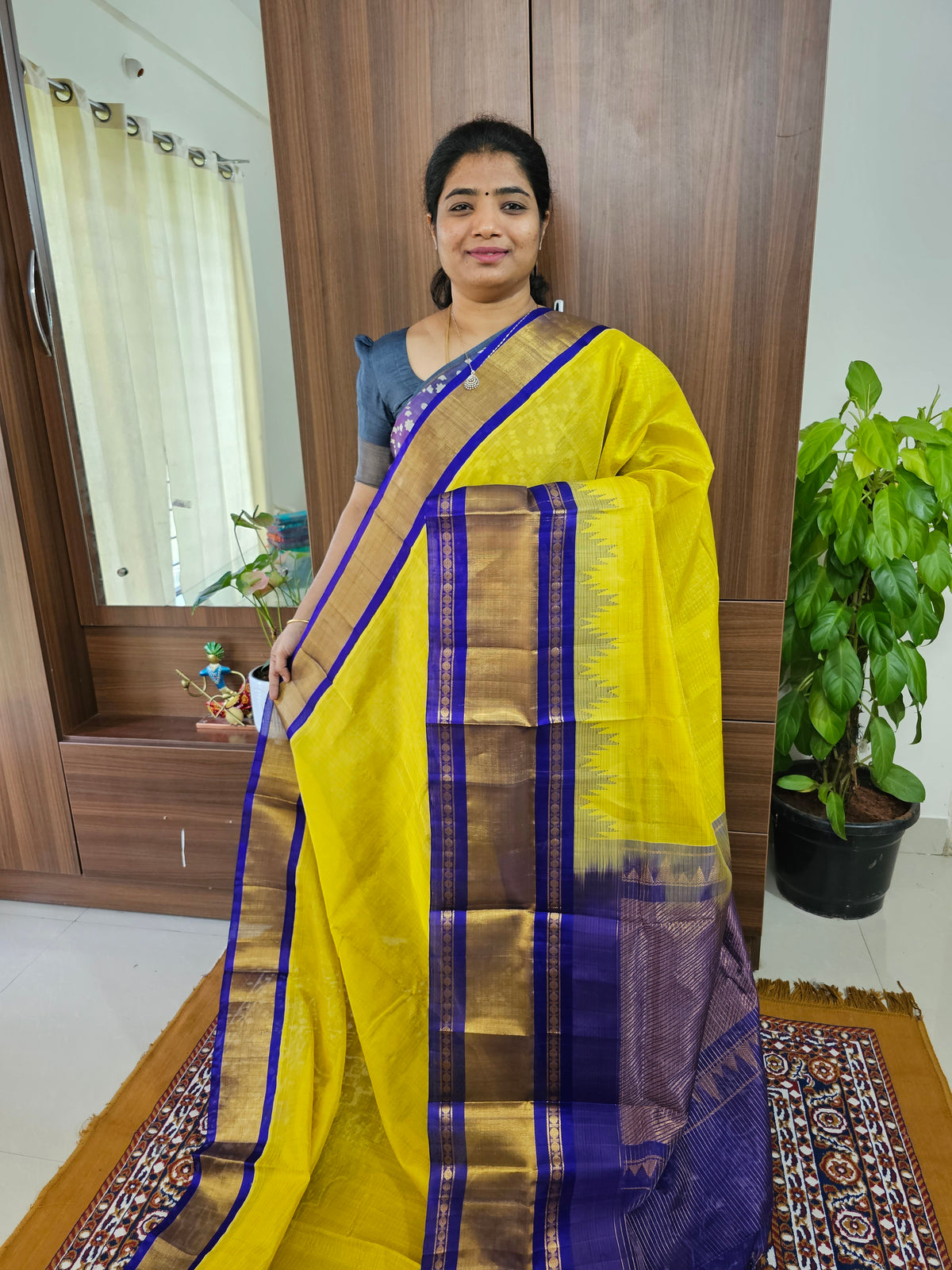 Madhavaram Handloom Silk Saree - Yellow with Dark Blue