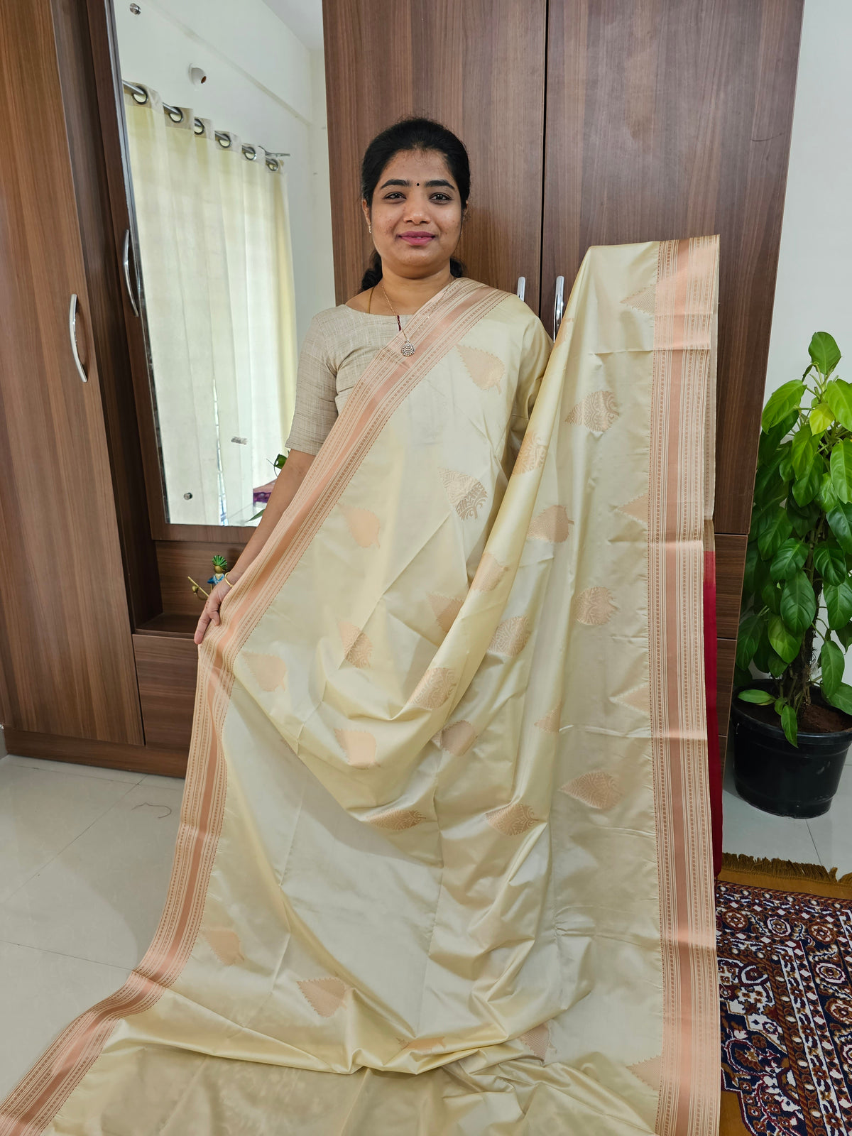 Cream with Pink Pallu Copper Zari Weave Semi Kanchi Silk Brocade Saree