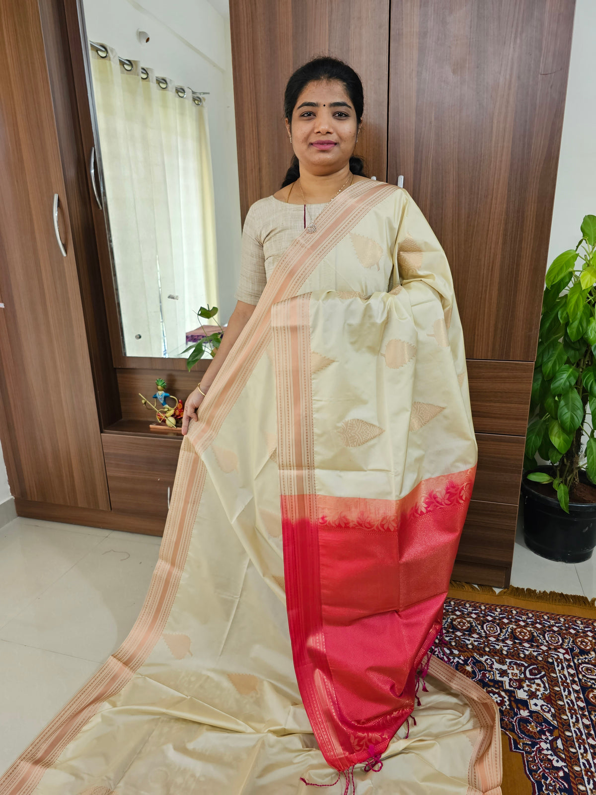 Cream with Pink Pallu Copper Zari Weave Semi Kanchi Silk Brocade Saree