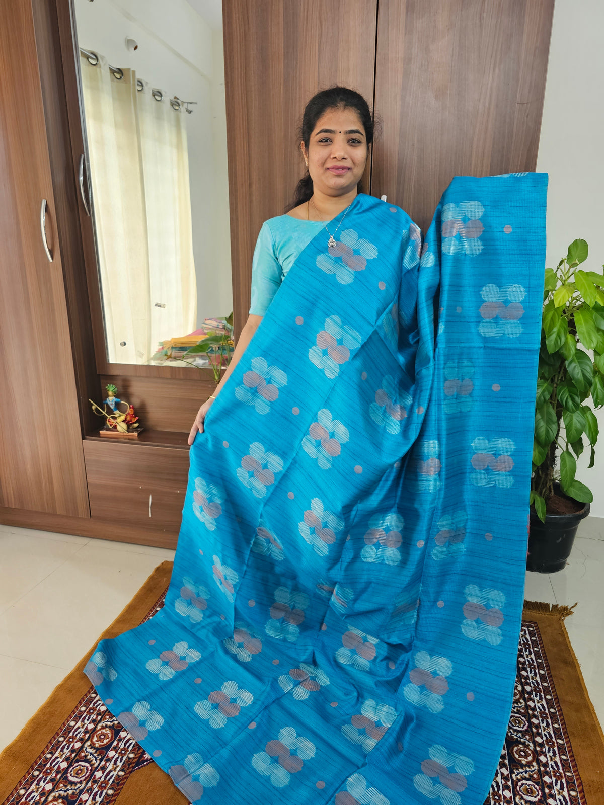 Semi Maandu Tussar Zari Weaving Saree -  Blue with Yellow Blouse