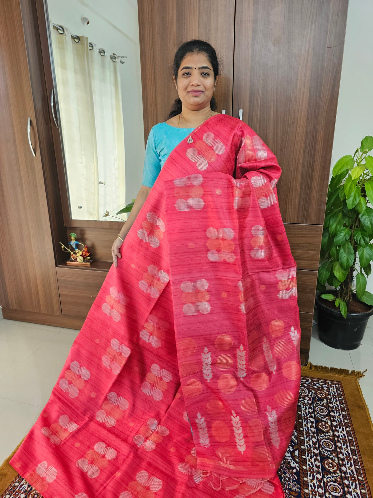 Semi Maandu Tussar Zari Weaving Saree - Dark Pink with Blue Blouse