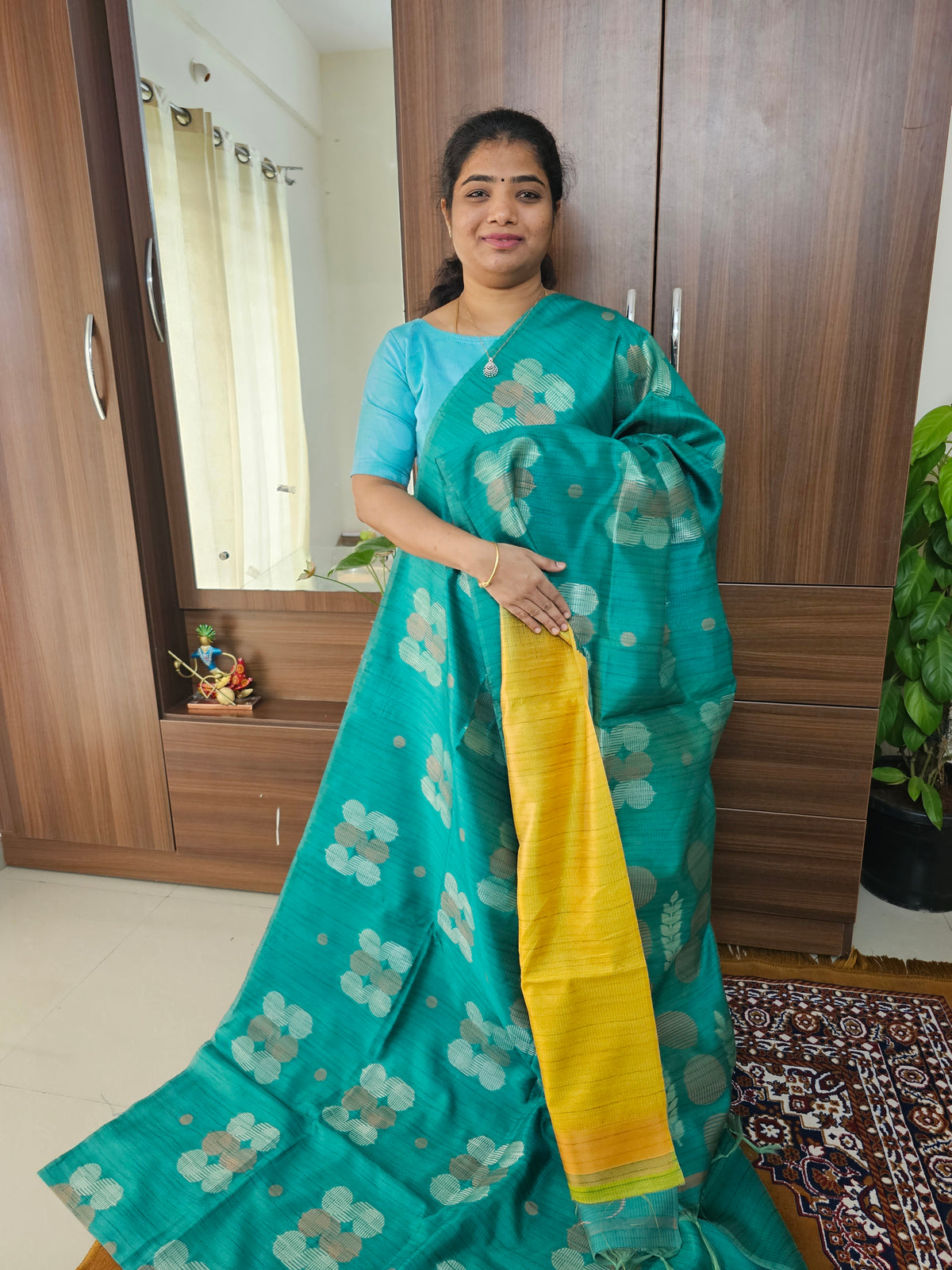 Semi Maandu Tussar Zari Weaving Saree - Dark Green  with Yellow Blouse