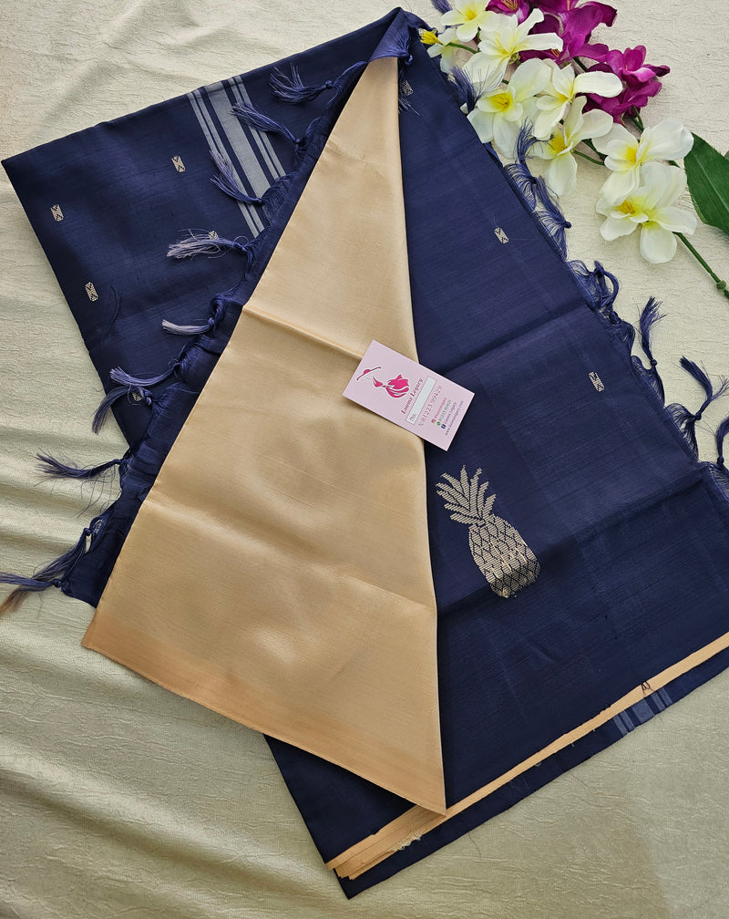 𝗛𝗮𝗹𝗳 𝗮𝗻𝗱 𝗛𝗮𝗹𝗳 𝗣𝗮𝘁𝘁𝗲𝗿𝗻 Cream with Navy Blue Handwoven Chinnalampattu Saree