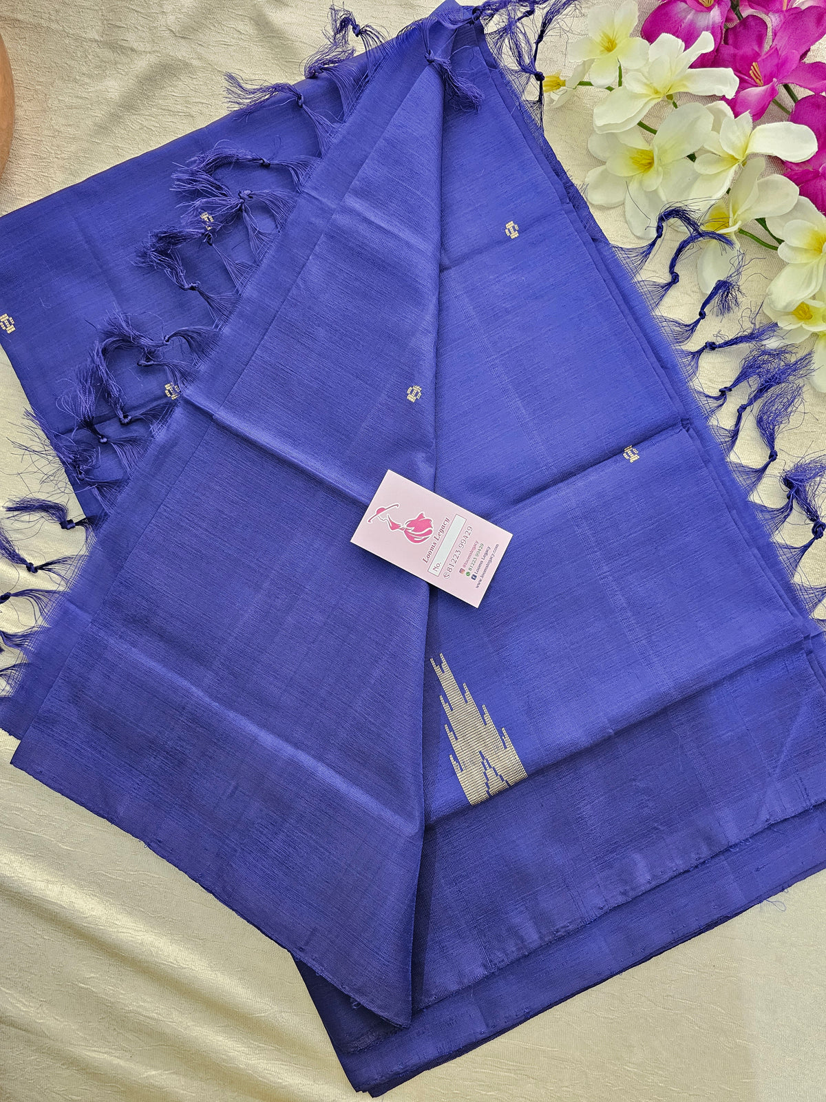 Monochrome Dark Blue Handwoven Chinnalampattu Saree