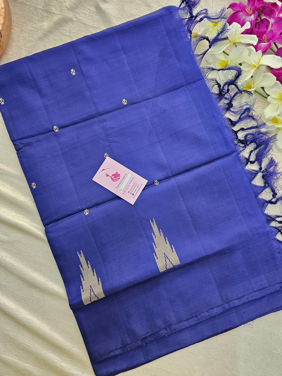 Monochrome Dark Blue Handwoven Chinnalampattu Saree