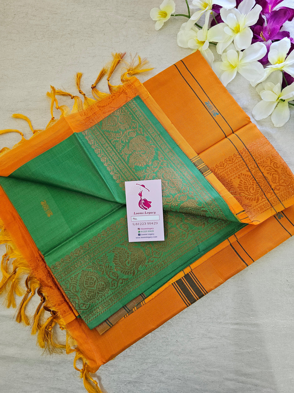 Green with Dual Shade Yellowish Orange Pallu Chinnalampattu Border Saree