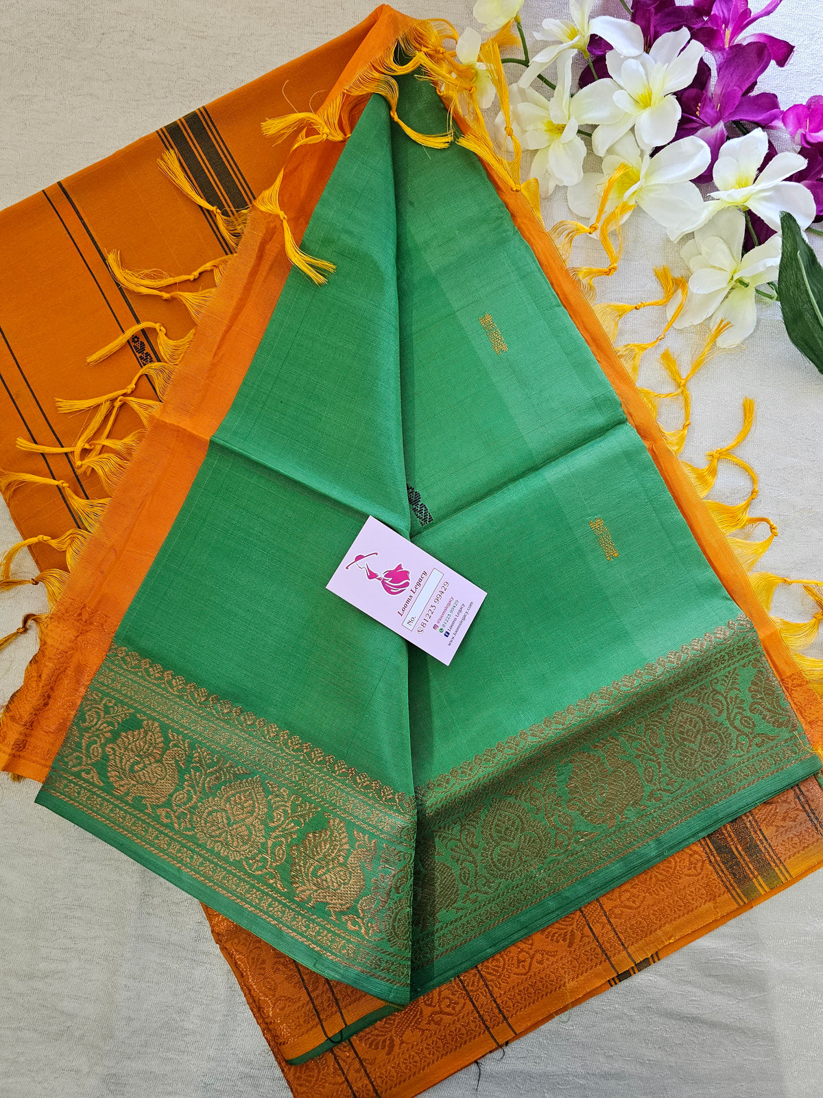 Green with Dual Shade Yellowish Orange Pallu Chinnalampattu Border Saree