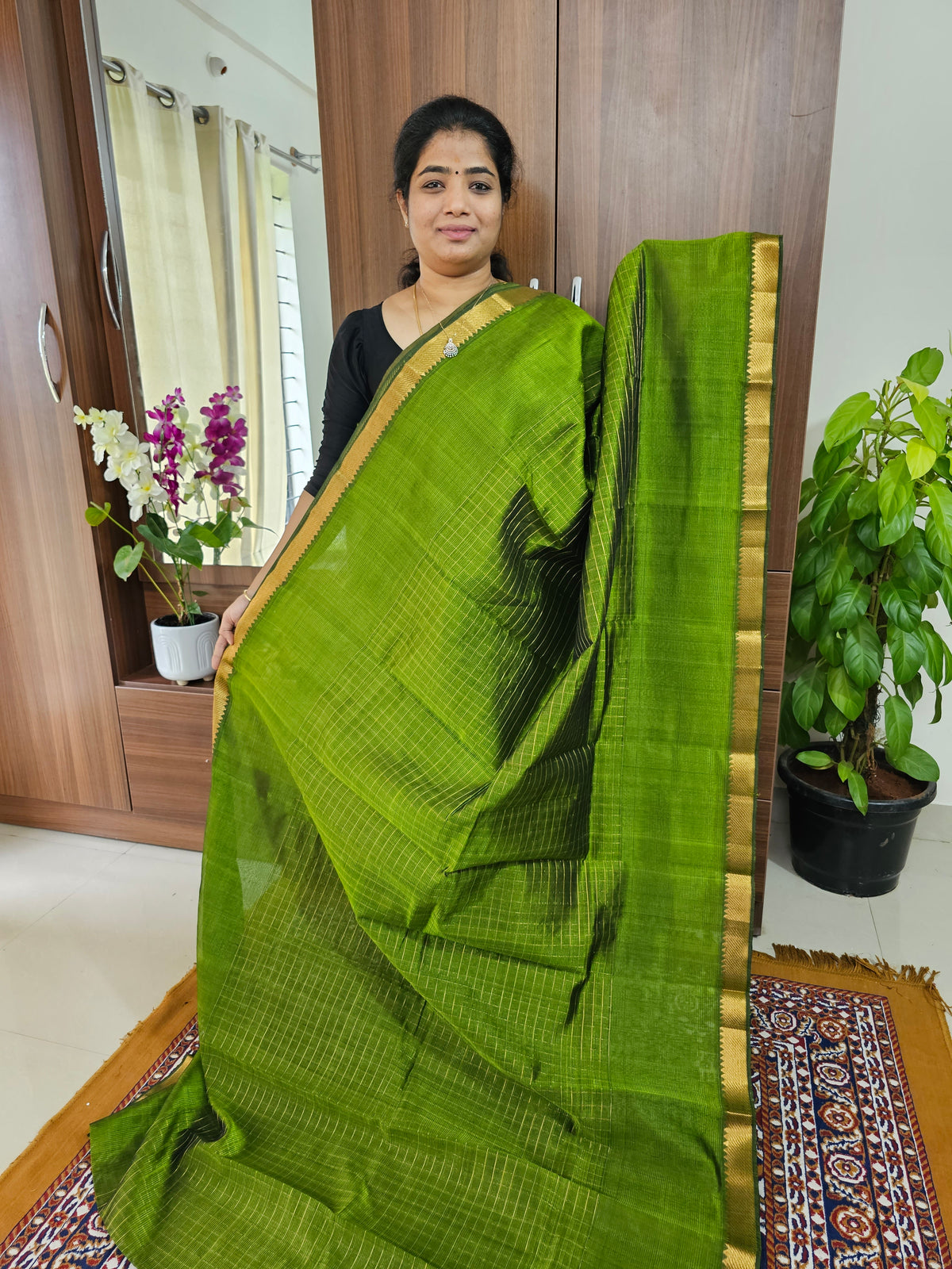 Handwoven Mangalagiri Pattu Saree with Beautiful  Small Checks -   Olive Green