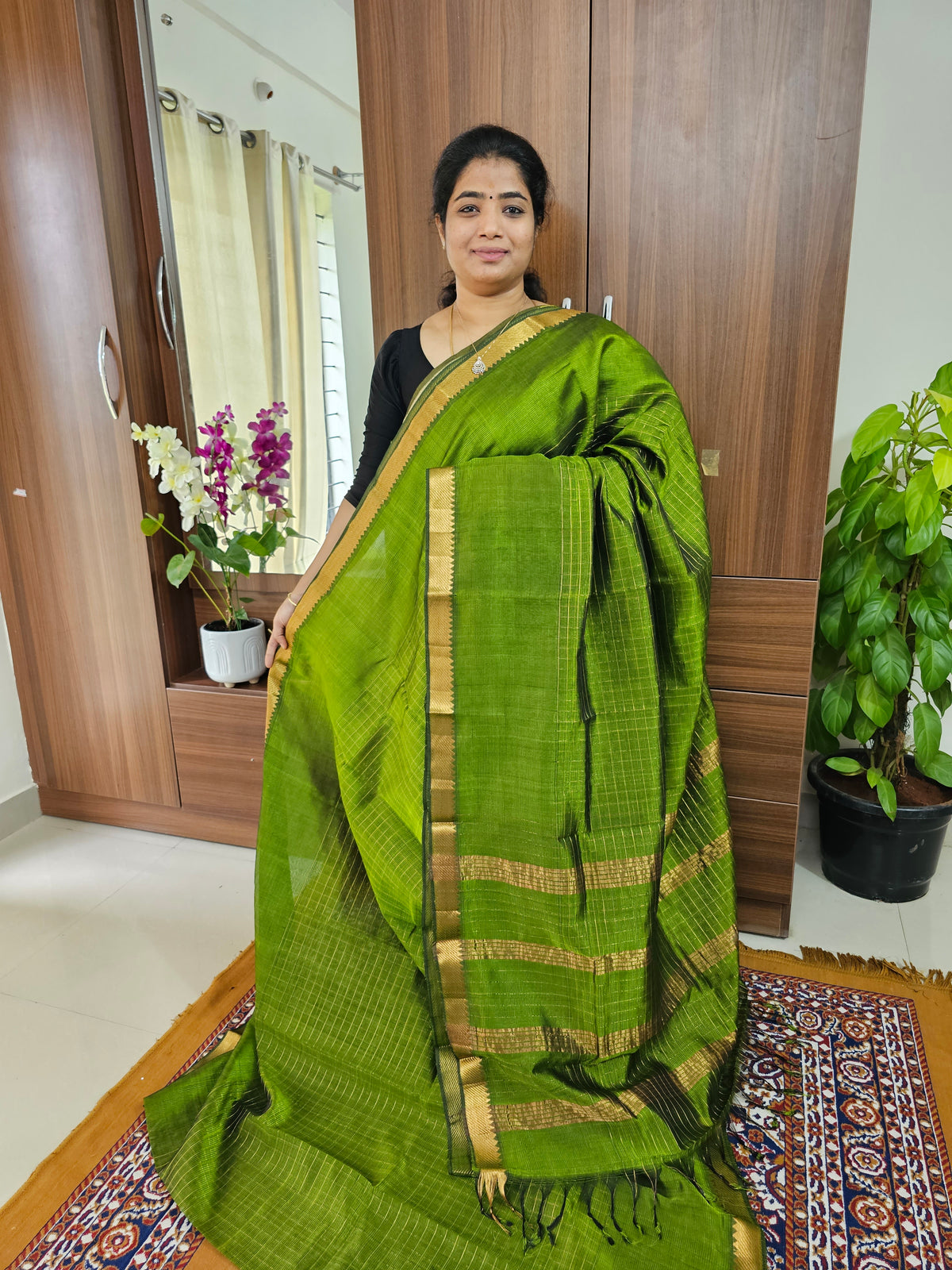 Handwoven Mangalagiri Pattu Saree with Beautiful  Small Checks -   Olive Green