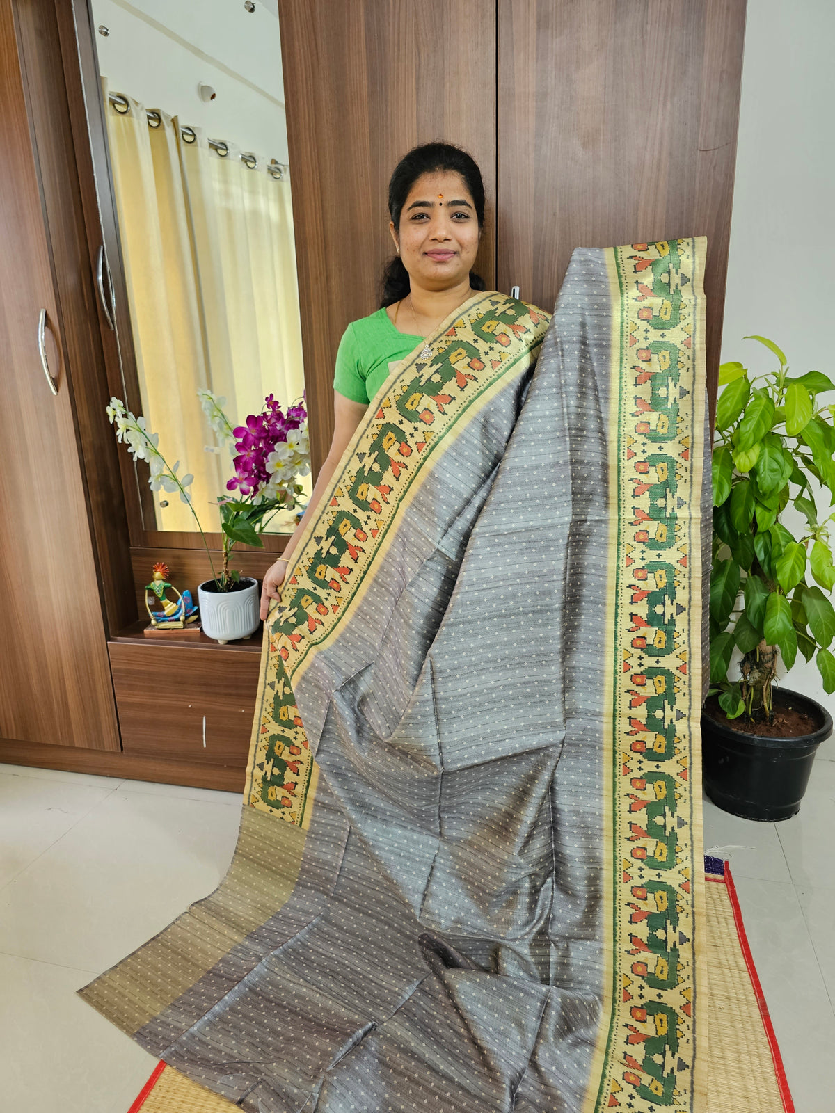 Semi Tussar Digital Prints with Contrast Paithani Border -Grey